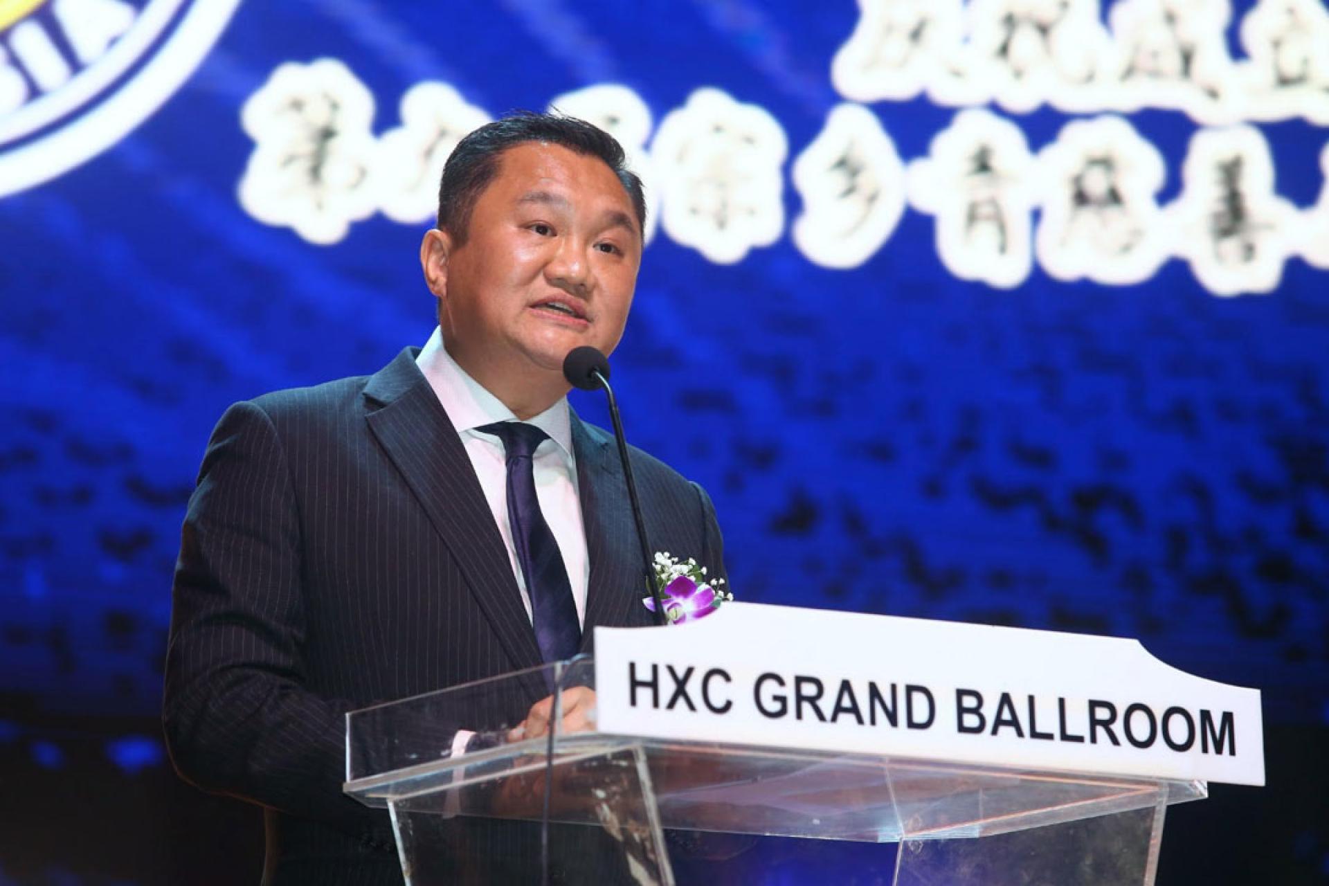 林振辉指，社会不应把焦点放在部长的种族、宗教或背景，而掀起无止尽的热议。