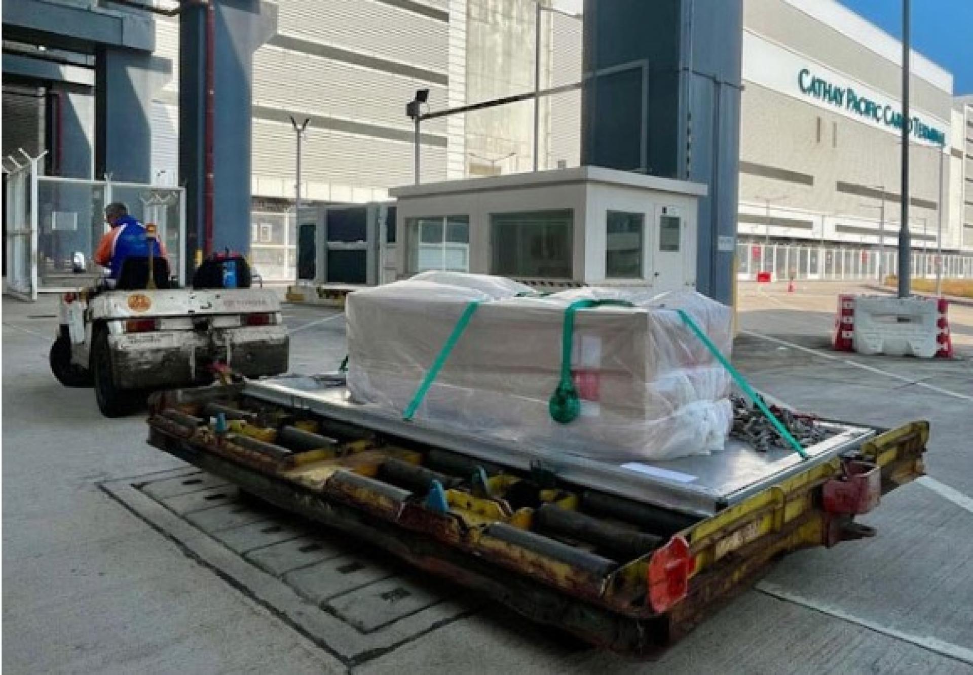 遗体于21日运往印尼。