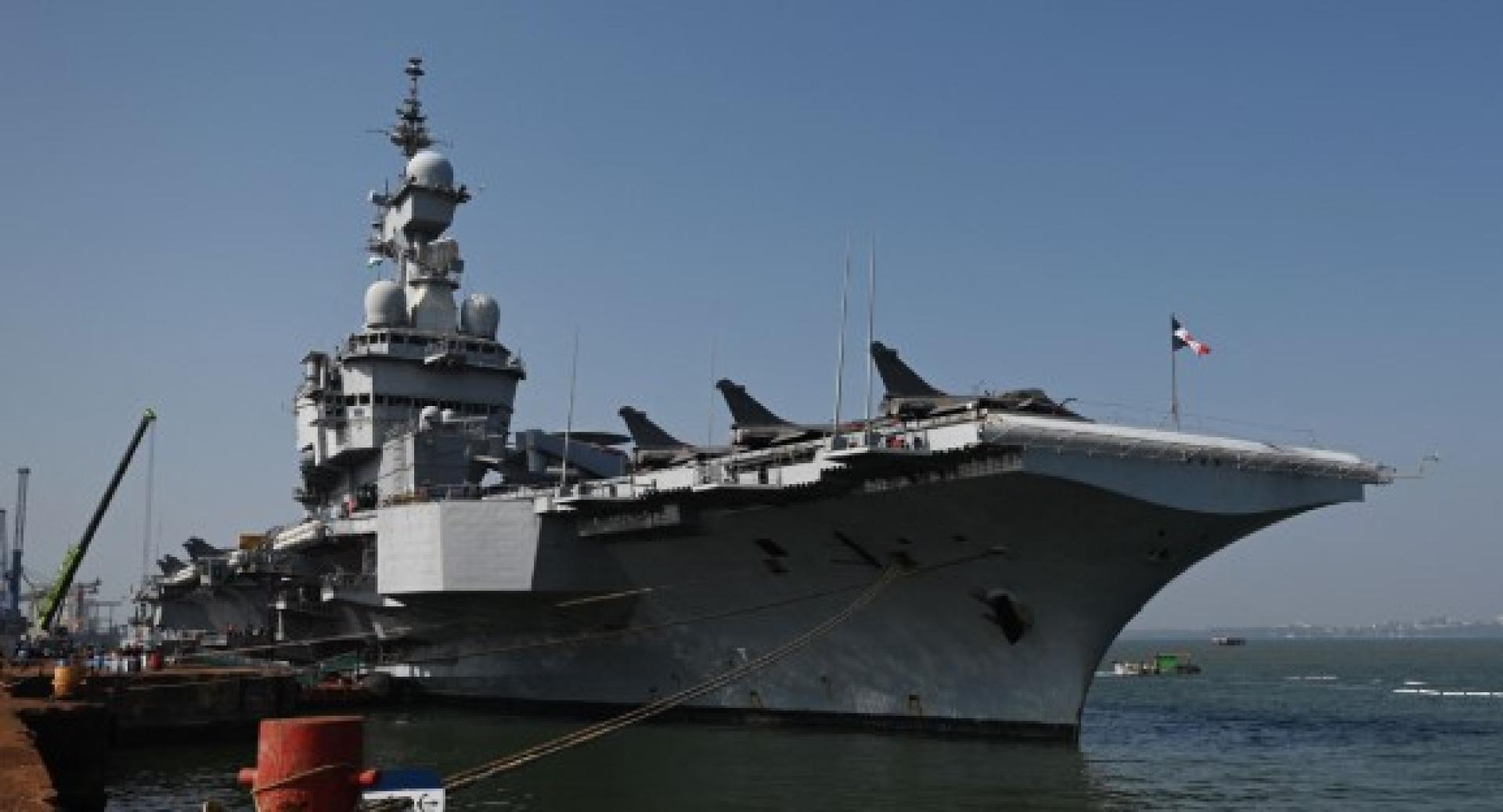 “戴高乐”号航母于2001年开始服役。（档案照）