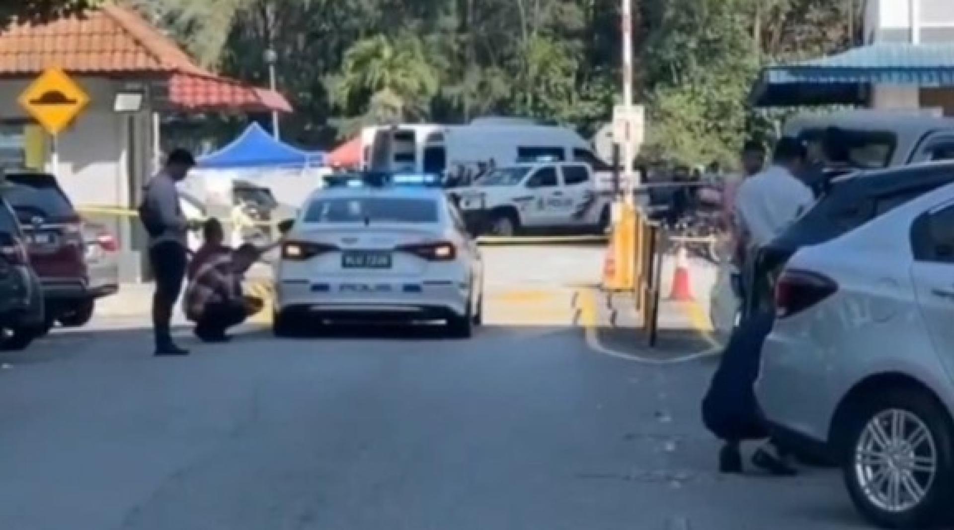 警方于清晨约6时30分通过紧急热线接获投报，赶抵公寓现场展开调查。