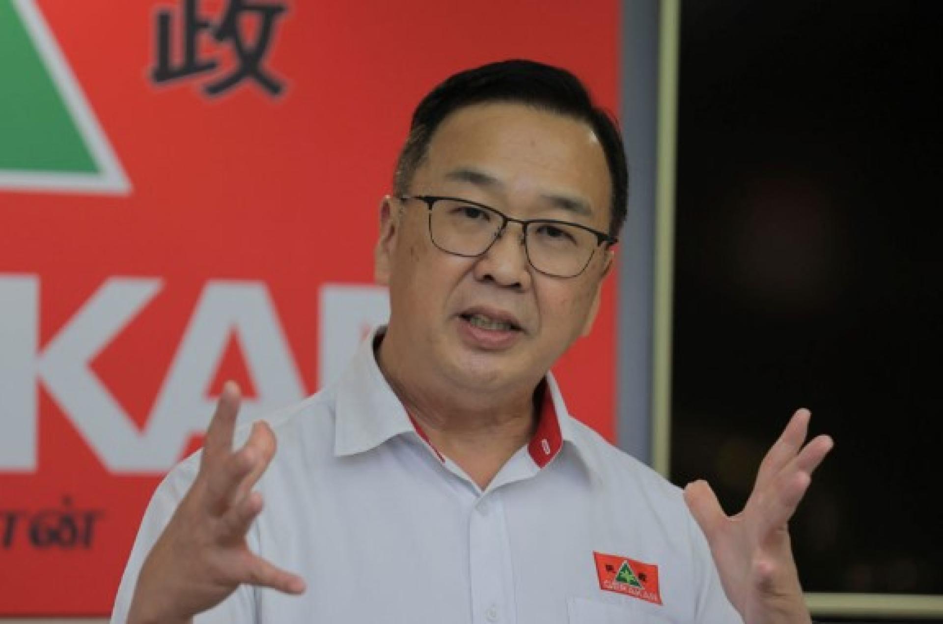 刘华才：反贪会应该调查扎丽哈在当卫长时，被献议5000万令吉贿赂，却没有向当局举报的指控。