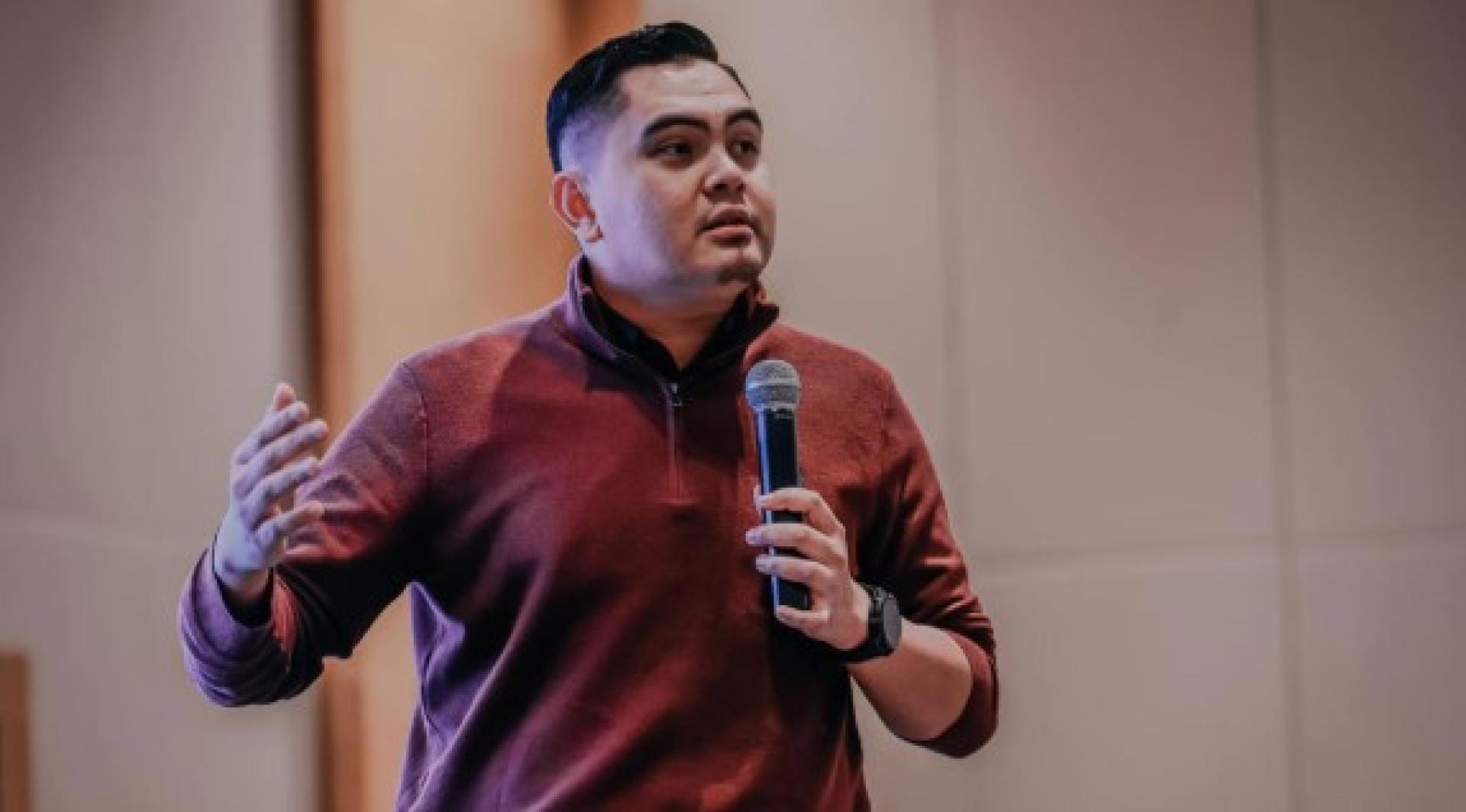 阿克马：好吧，那就放马过来，我们还在等什么！