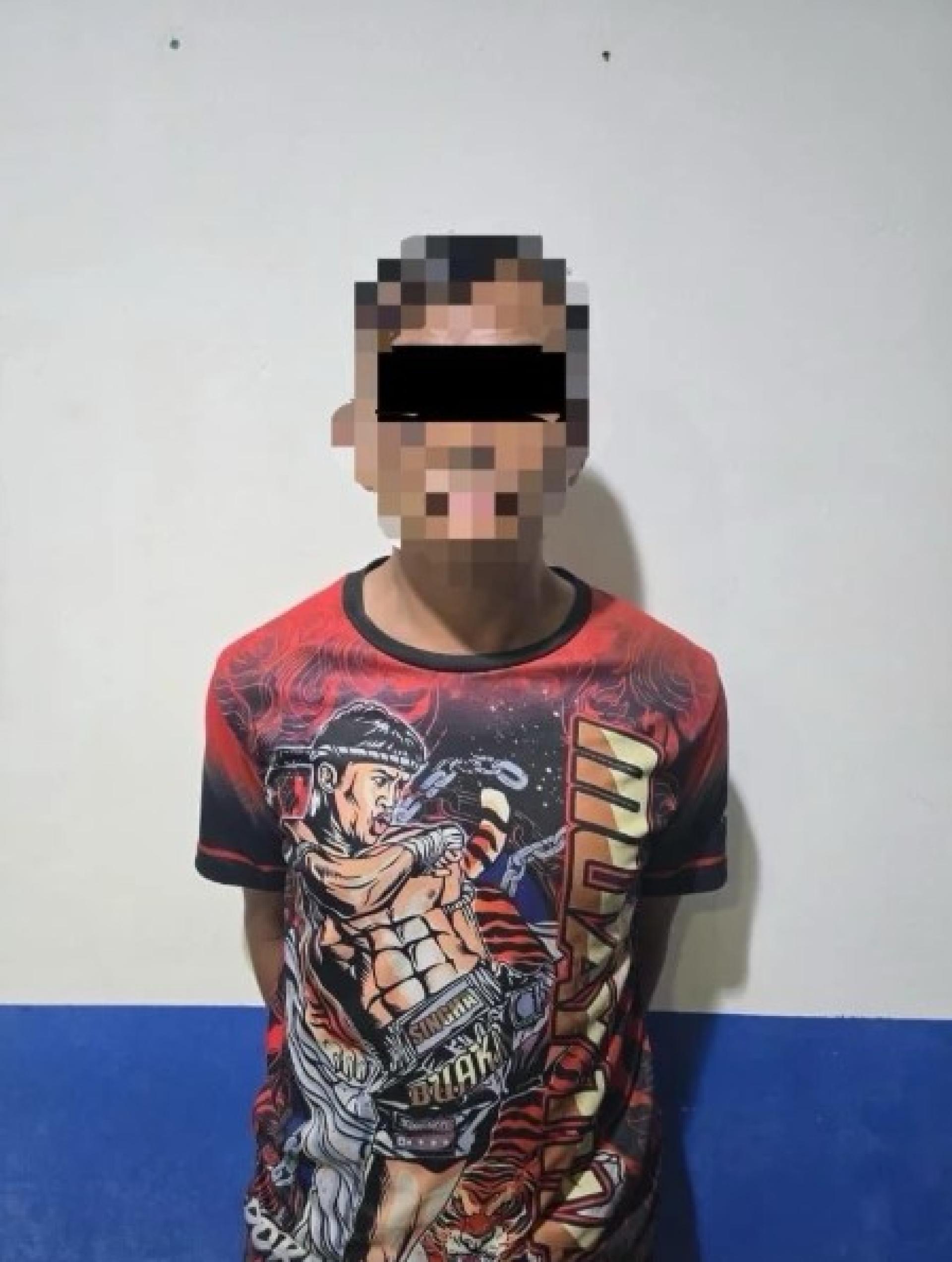 警方拘捕涉嫌盗窃铁制脚手架组件的嫌犯。