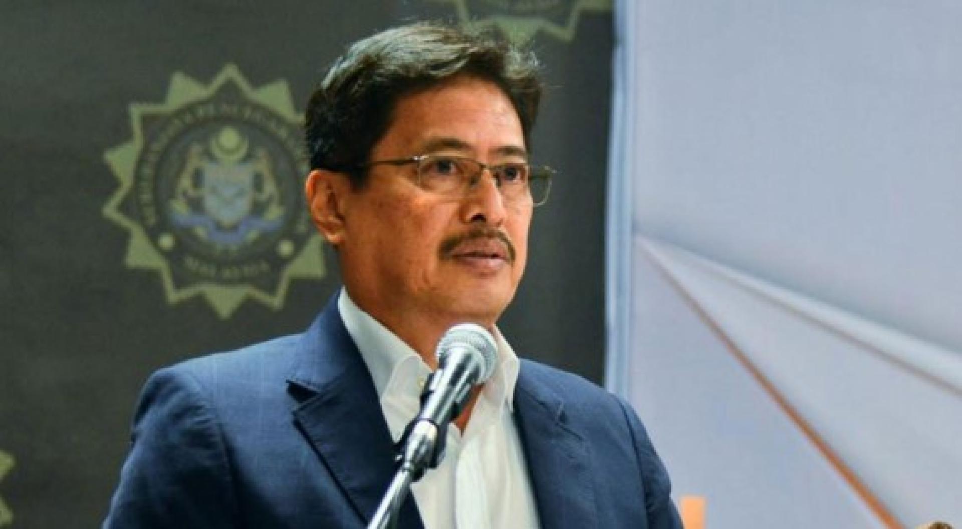 阿占巴基证实，反贪会正对一名前部长展开调查。