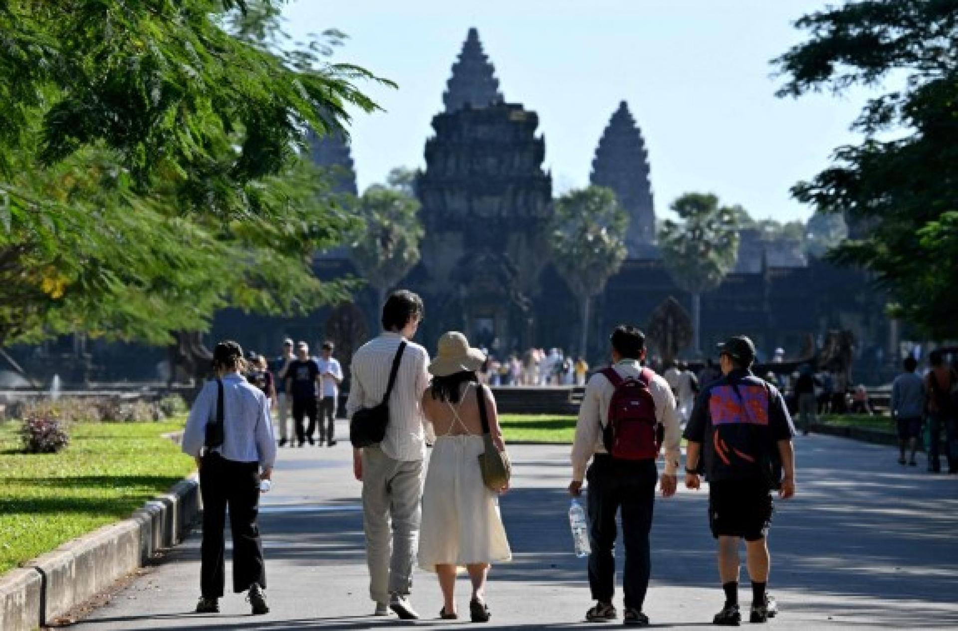 泰柬边境冲突重创柬埔寨吴哥窟旅游业。