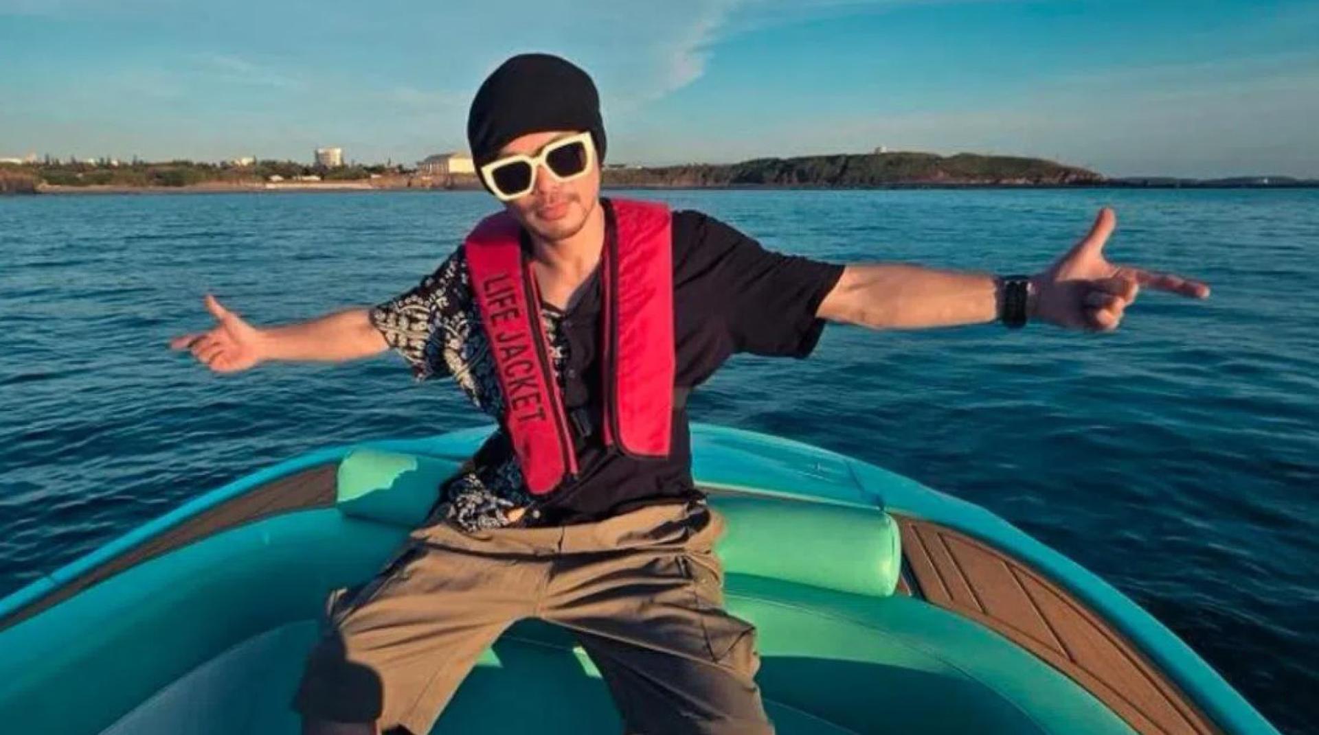 黄明志吸毒案被撤销，剩下持毒案待审理。