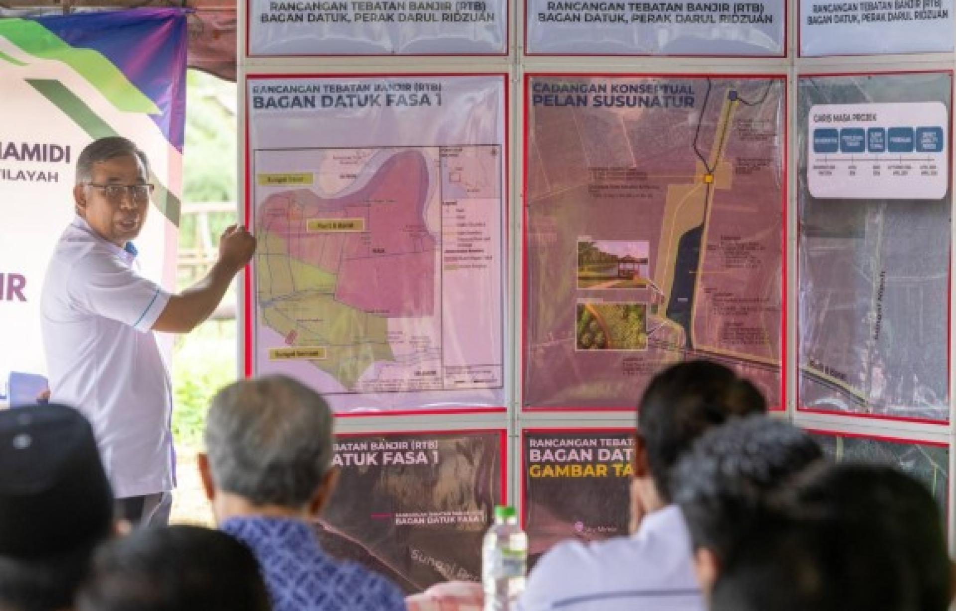 峇眼拿督防洪计划第一阶段工程预计于明年第三季度展开，整体工程耗资达8760万令吉。