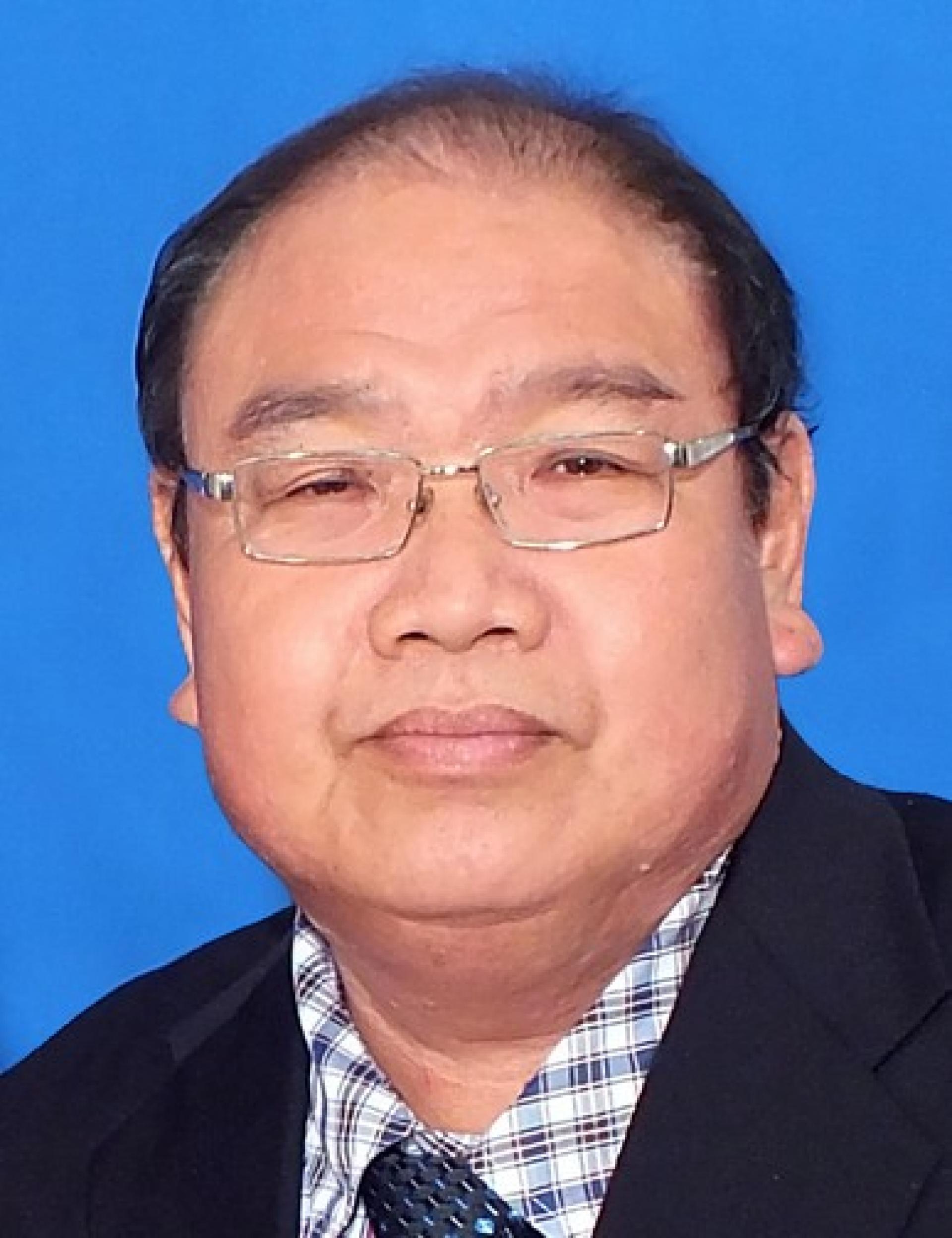 砂州方氏宗亲会新届理事出炉，方孝秀连任会长职。