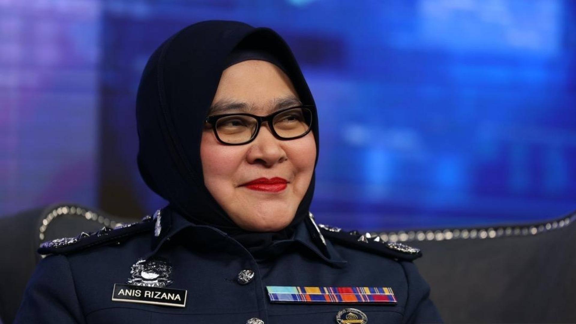 阿妮丝：当一切在线上处理，滥用职权的机会几乎为零。