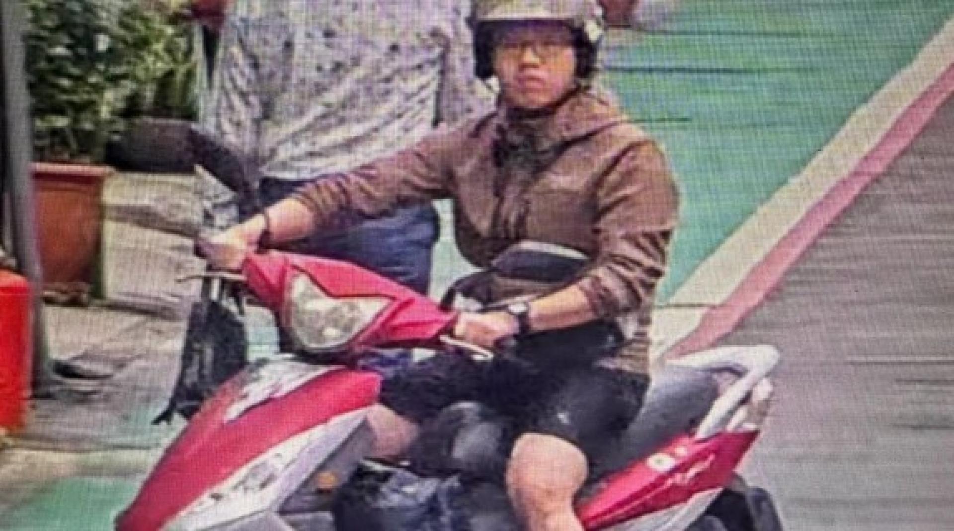 张文在去年12月19日犯案时不断换装扮路人及使用不同交通工具逃走。