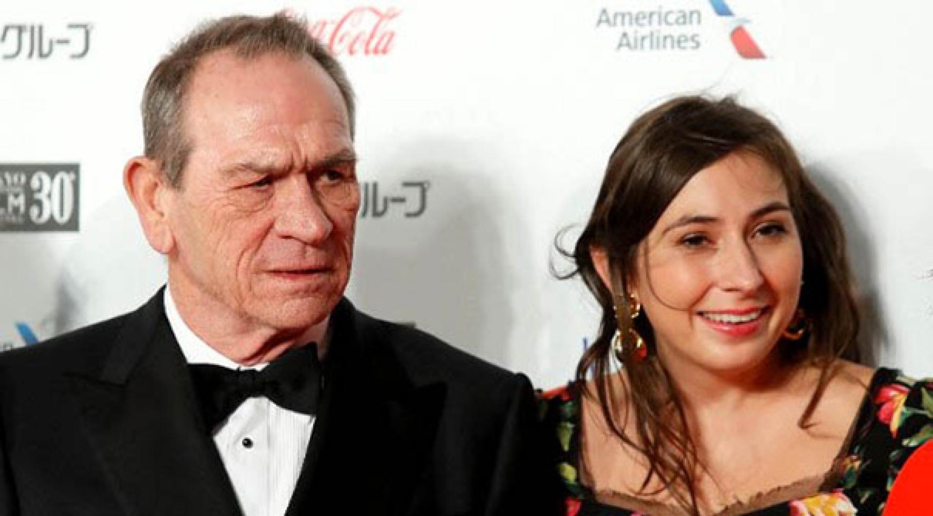 汤米李琼斯女儿被怀疑吸毒过量致死。