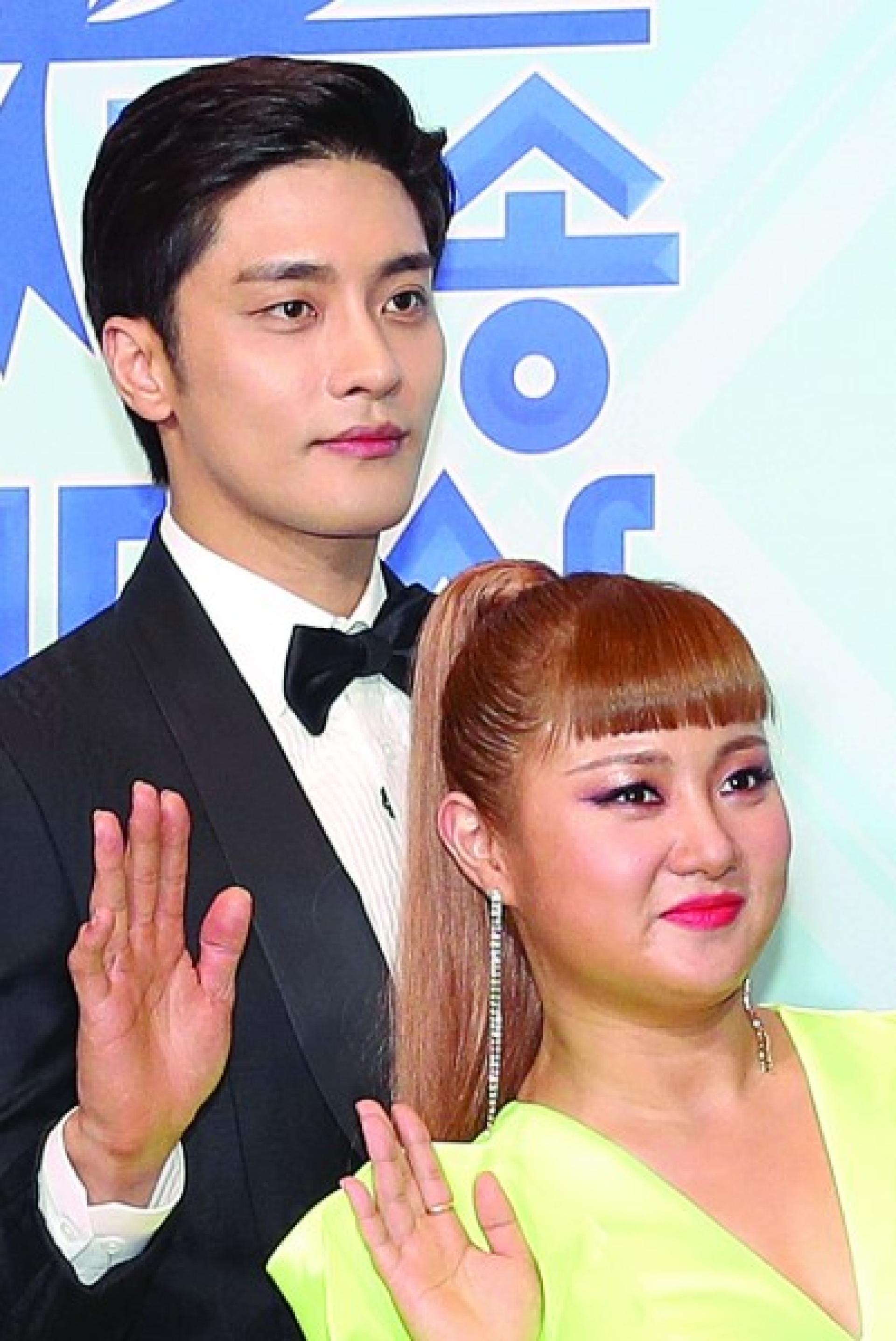 成勋与朴娜勑曾合作《我独自生活》。