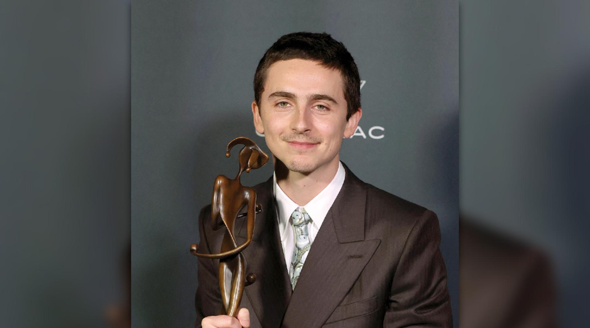 提摩西夏勒梅以《横冲直撞》顺利夺下影帝。