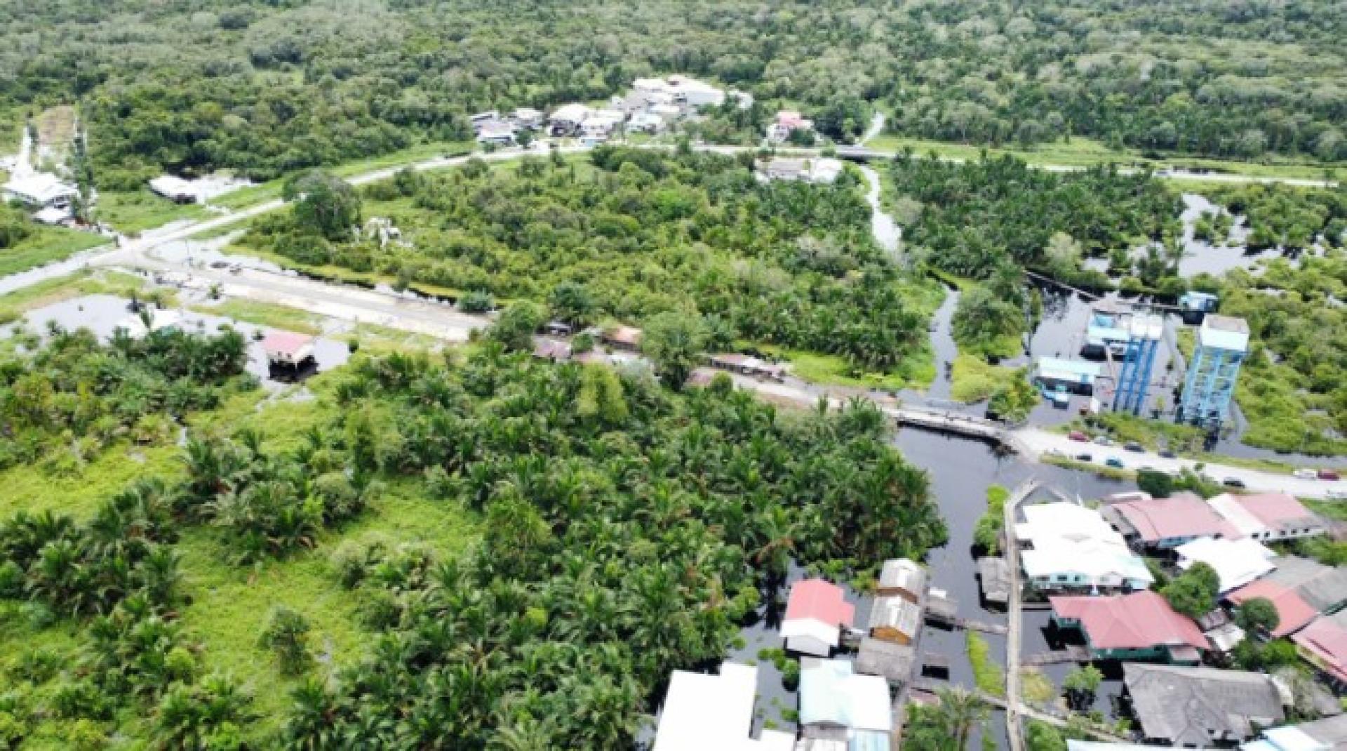 马都县一带的水患情况。