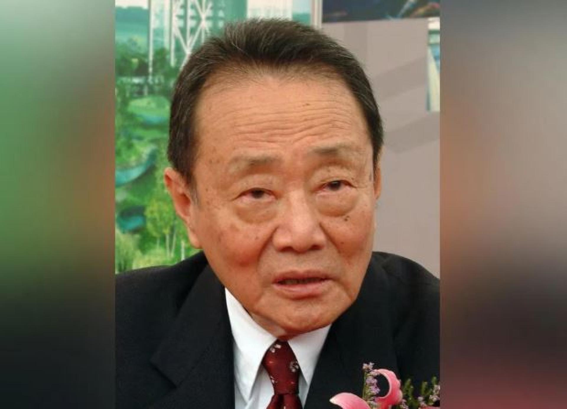 “亚洲糖王”郭鹤年2025年蝉联马来西亚首富，并以211亿美元（约272亿新元）身家，在彭博全球500大富豪榜位列第120名，为榜上排名最高的马国富豪。（档案照片）