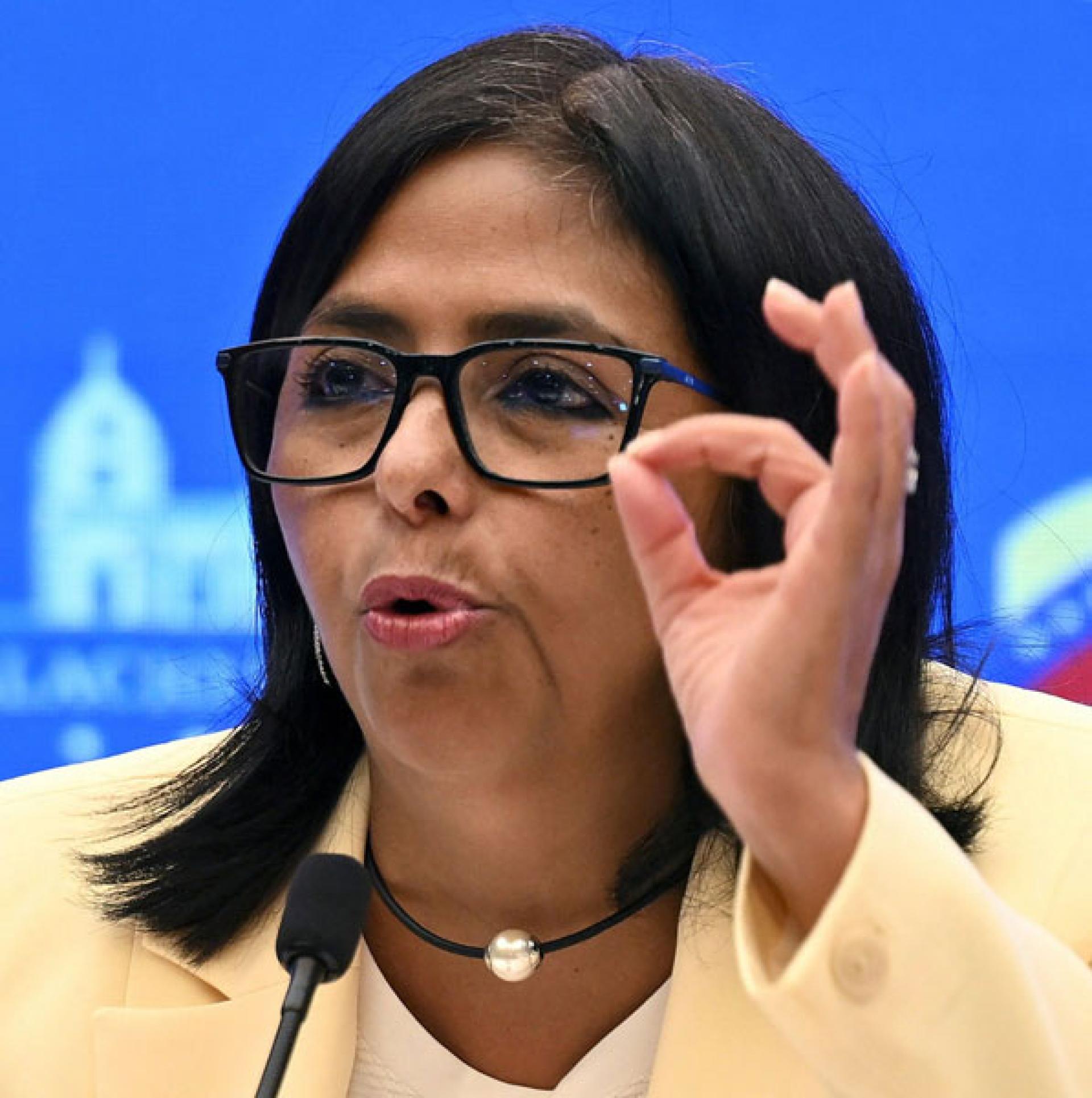 罗德里格斯认为与美石油交易不是罕见事件。