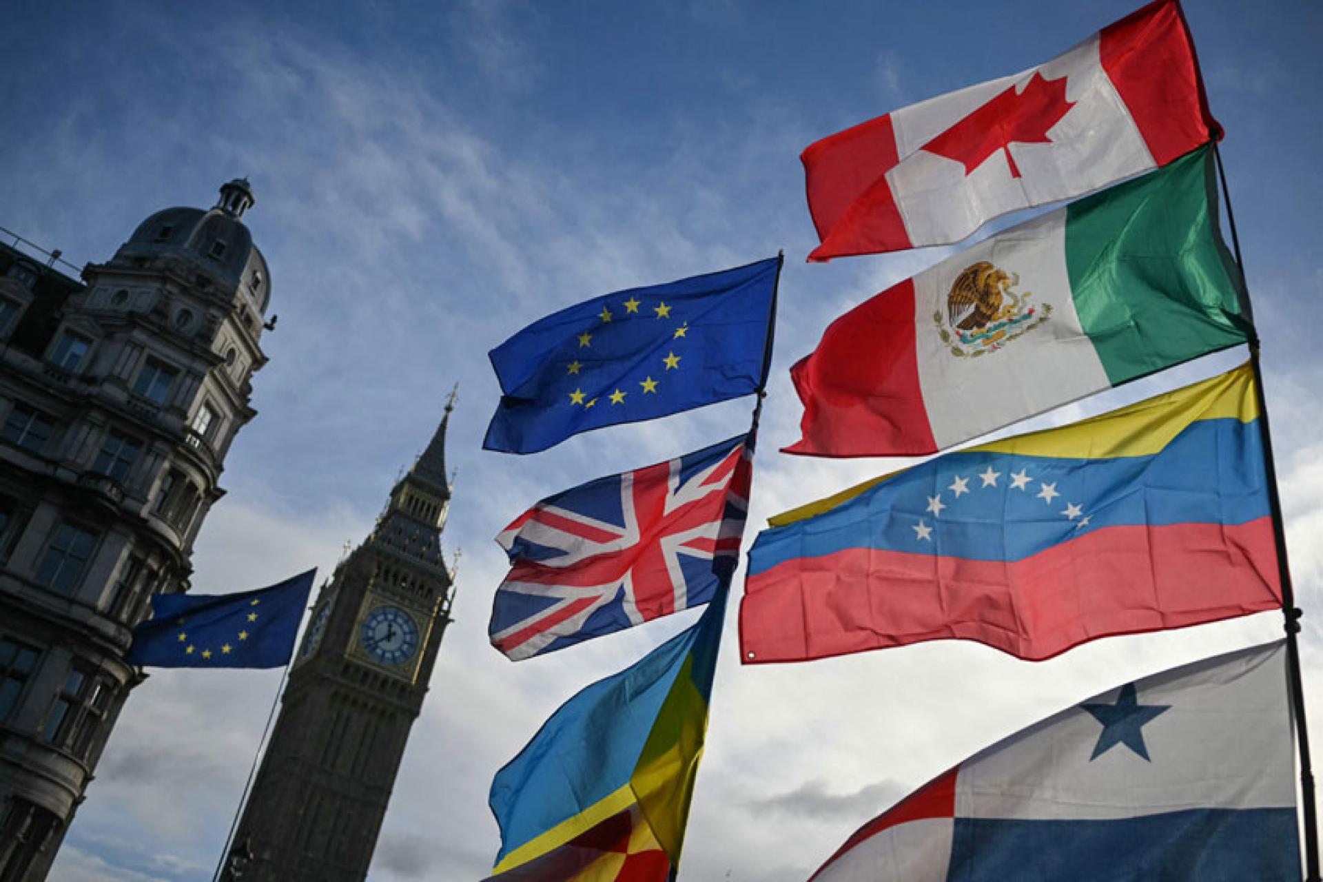 42%受访者认为全球在和平与安全领域的合作正在变差，仅13%认为有所改善。