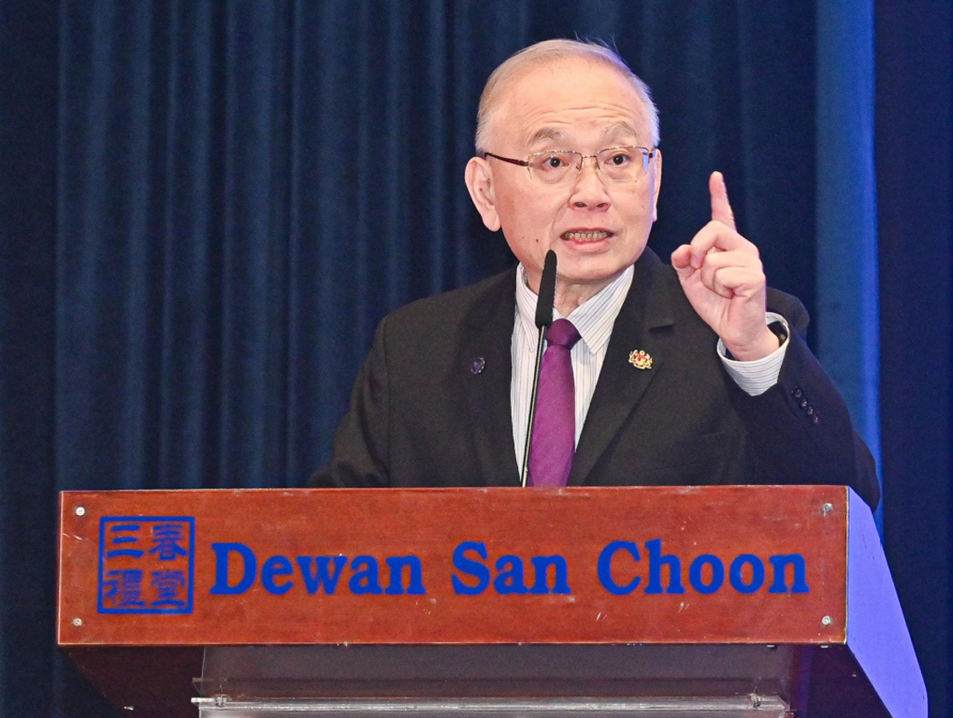 魏家祥：过去5年，有6万1116名国人放弃我国公民权，93.78％选择入籍新加坡，但我觉得我们的发展潜能可以留住这些人。