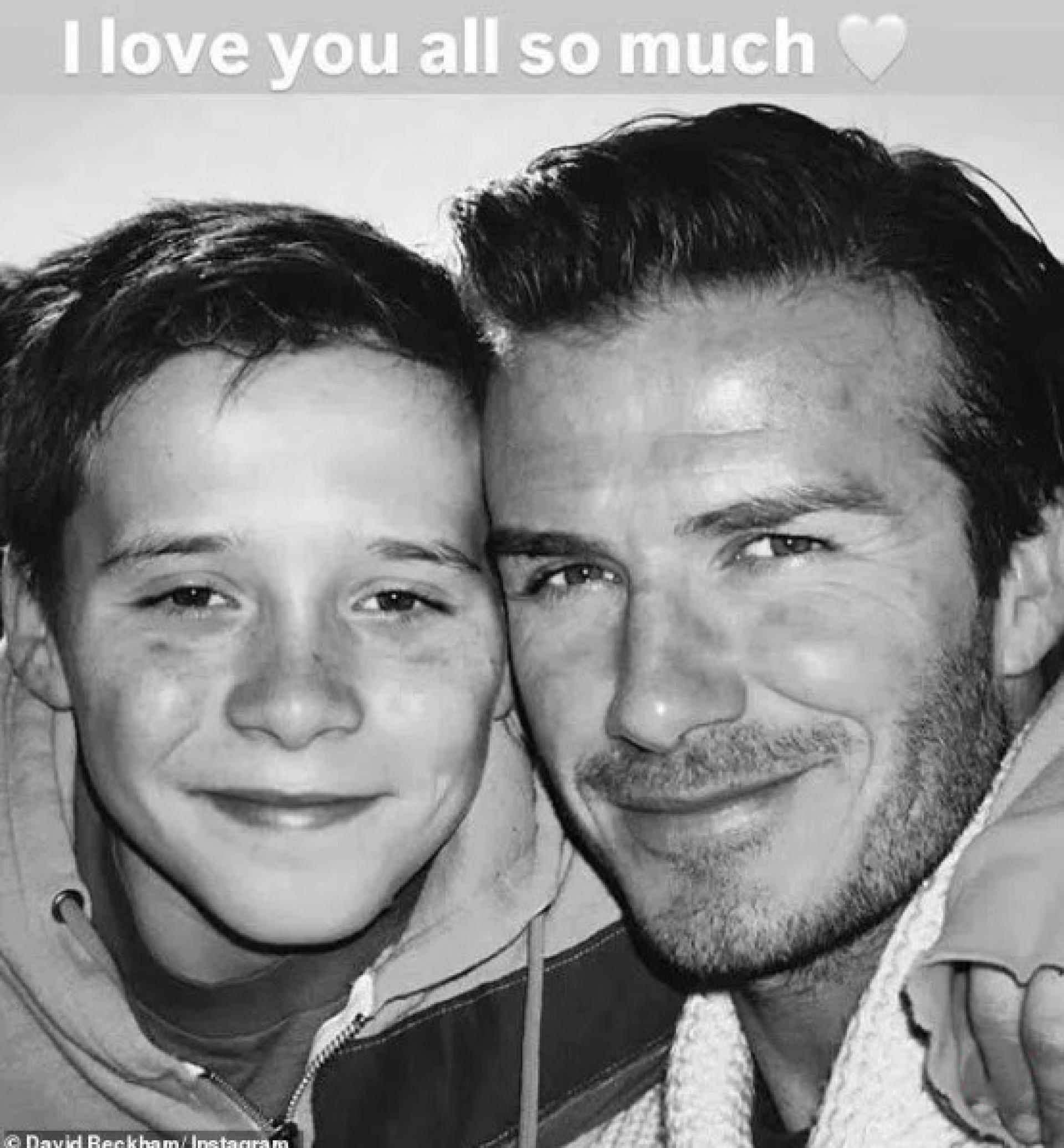 在迎来2026年之际，英国足球明星David Beckham（贝克汉姆）在社媒上发布了一组照片，回顾“永生难忘的时刻”，并感谢家人。