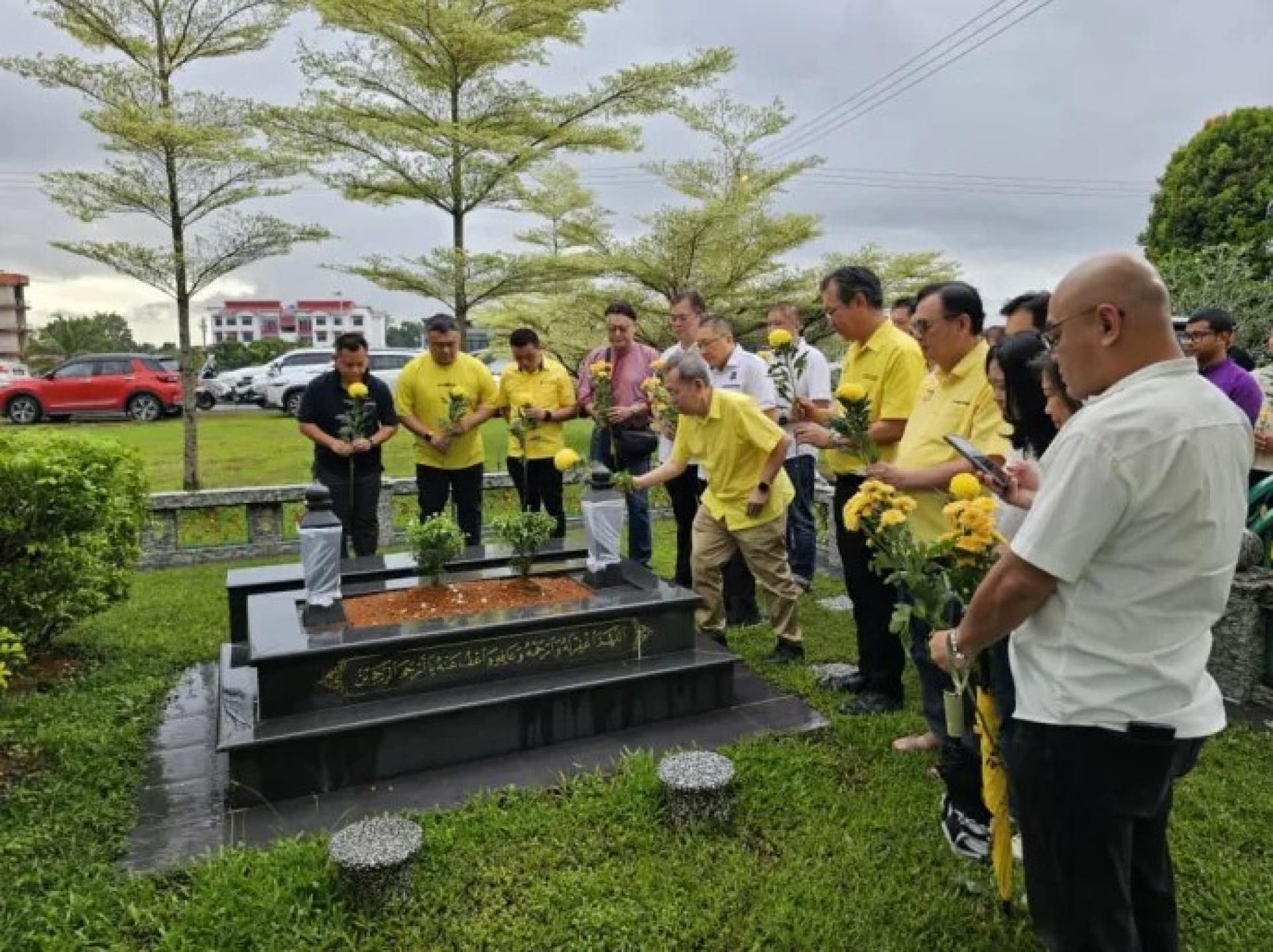 沈桂贤及其他人联党成员于2026年1月11日向阿德南致敬。