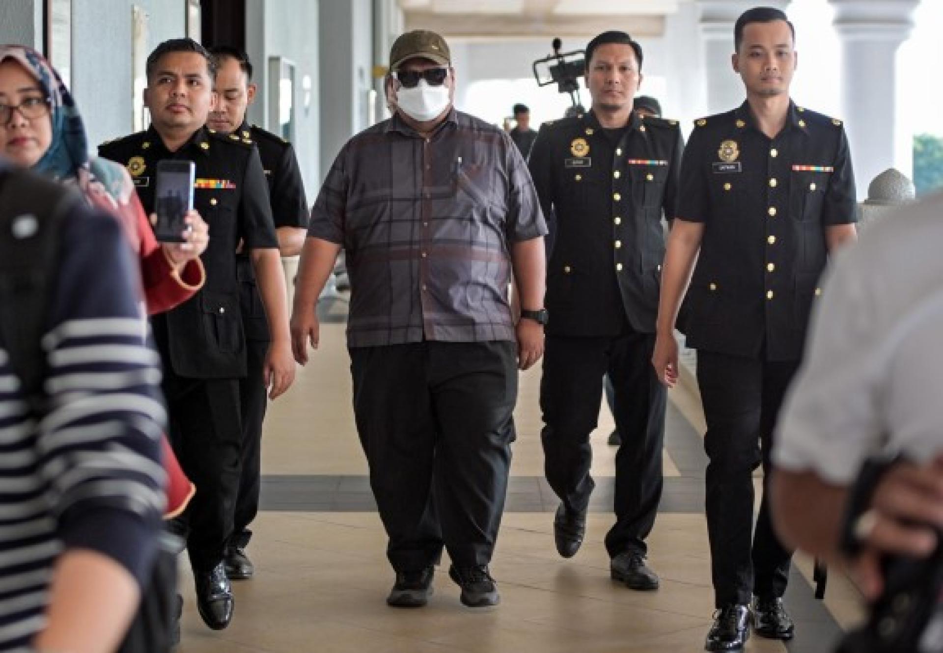 被告为39岁莫哈末哈京。