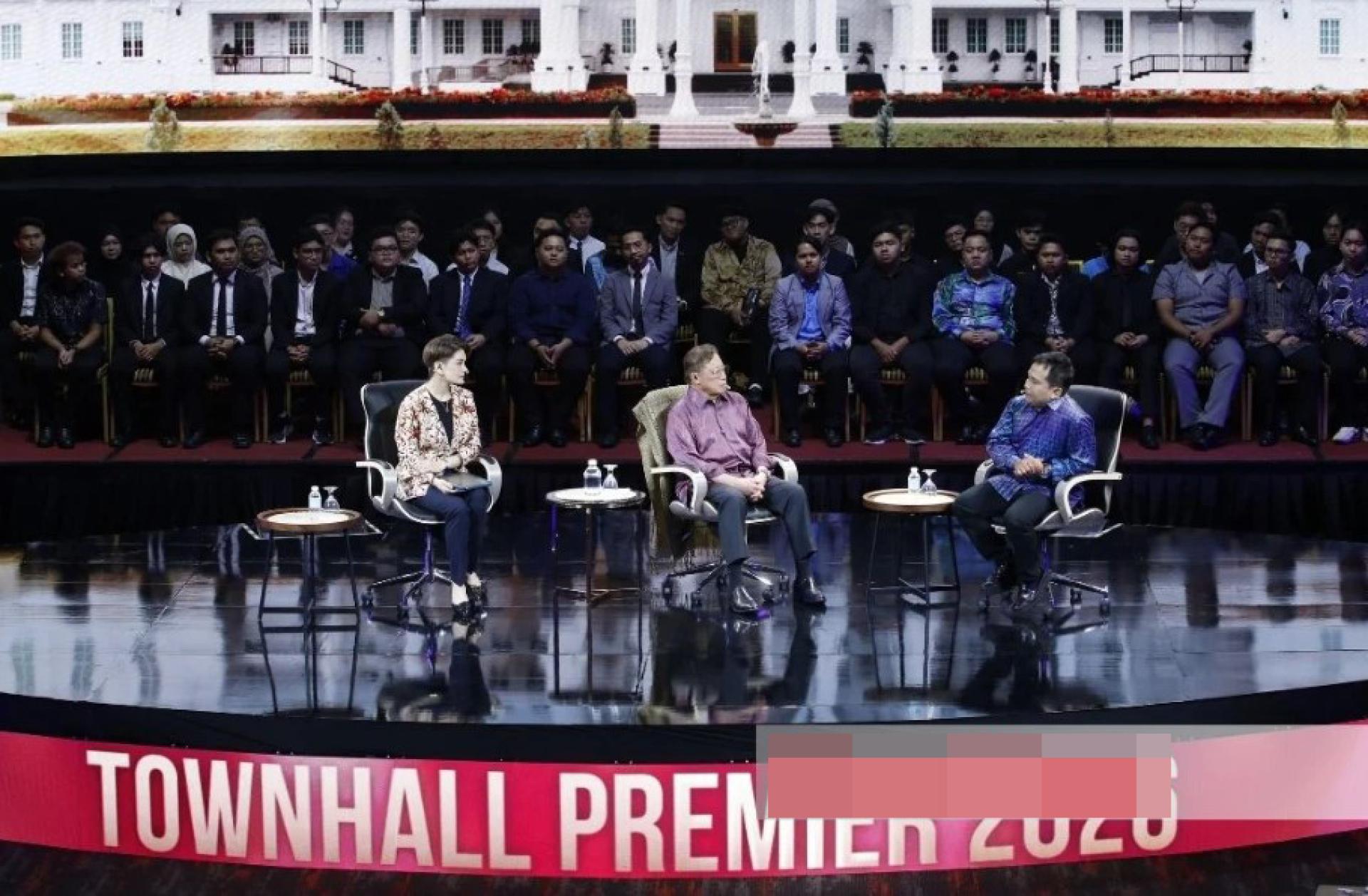 总理呼吁砂拉越青年在毕业后，仍要持续阅读，不断更新自身的知识储备。