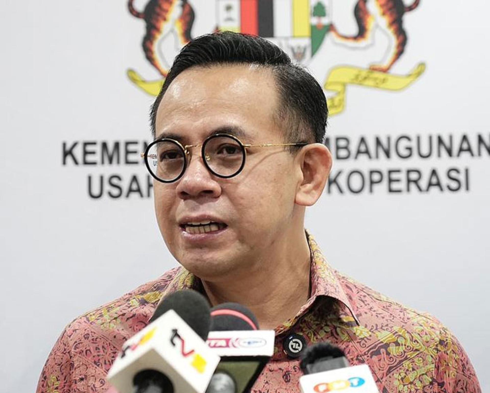 沈志强：将加强监督与取缔无合法准证从事工作及经商的活动。