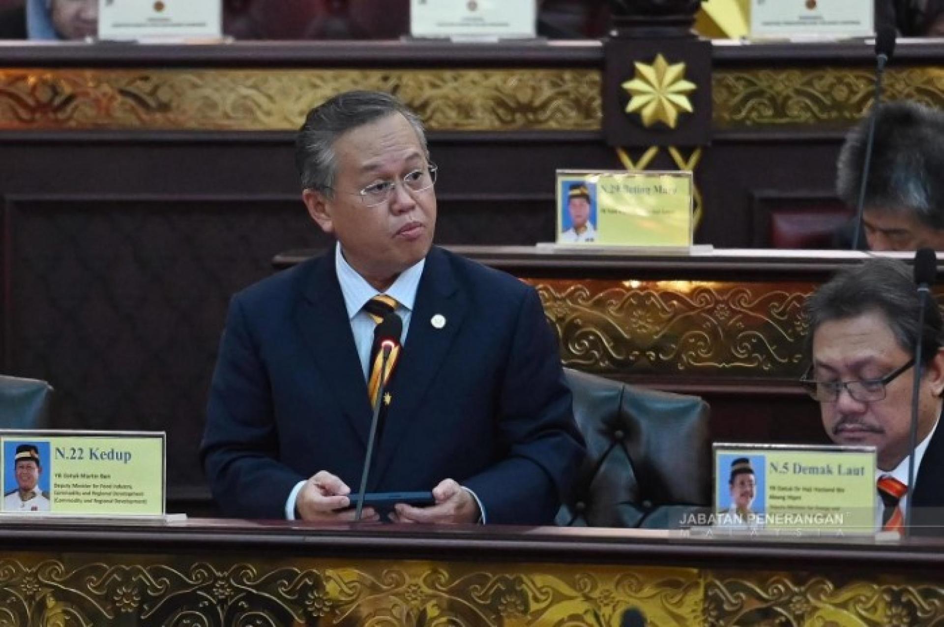 土保党青年团团长拿督马丁本。