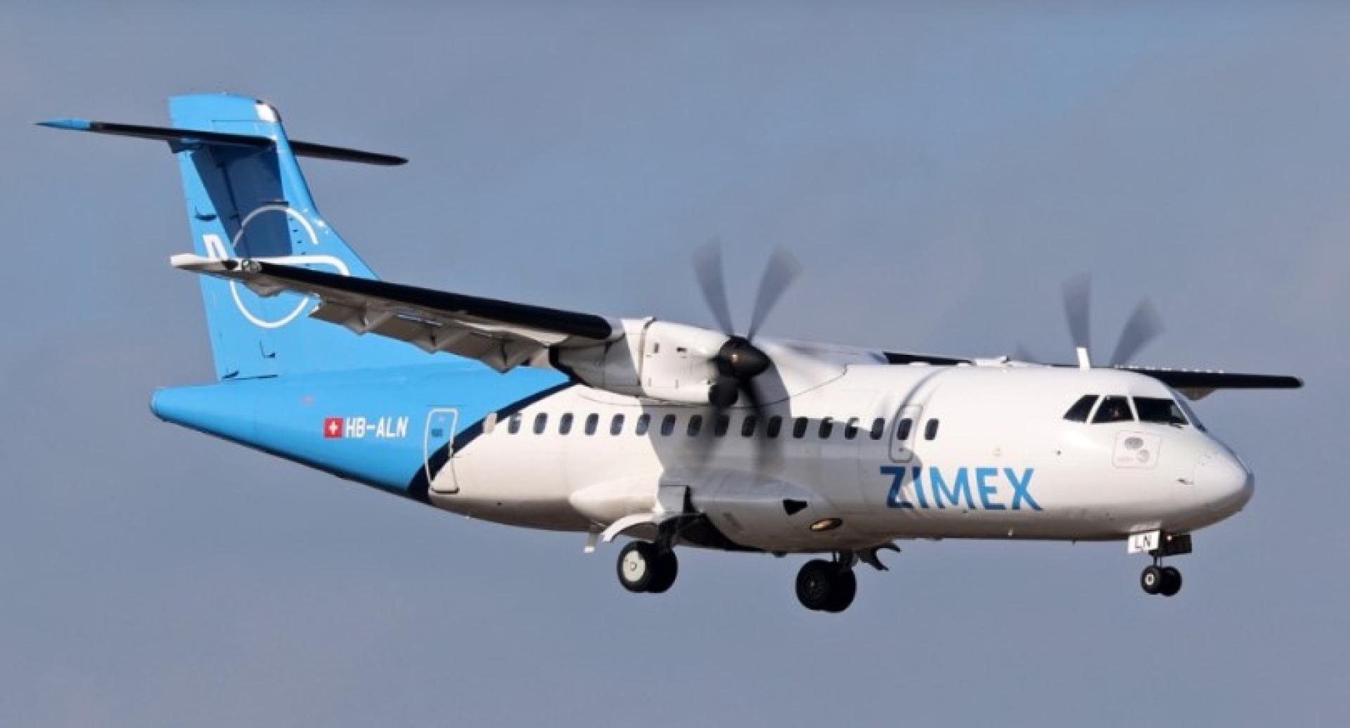 印尼一架载有11人的小型飞机周六（17日）失联，消息指，其最后讯号于南苏拉威西岛（Sulawesi）首府望加锡（Makassar）附近山区，相信飞机已坠毁。