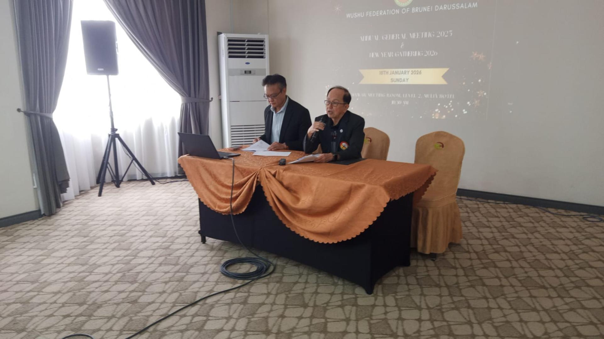 汶莱武术总会会长林文华在会员大会上致词