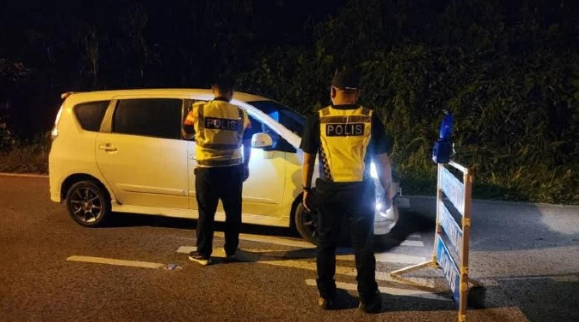 石隆门区警察总部开展每周联合防罪行动，以加强高风险区域的治安与犯罪预防工作。