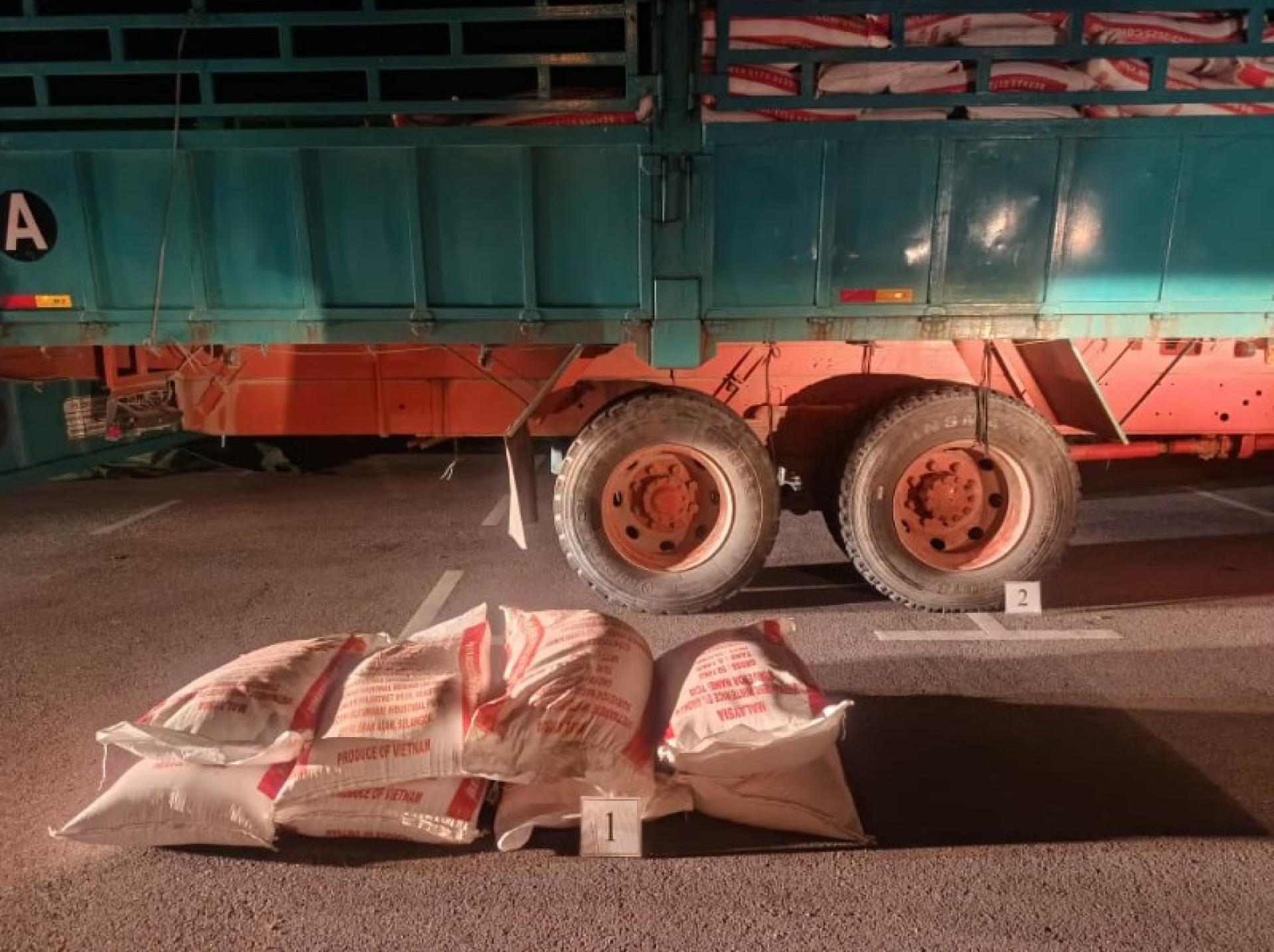 扣押物品展示。