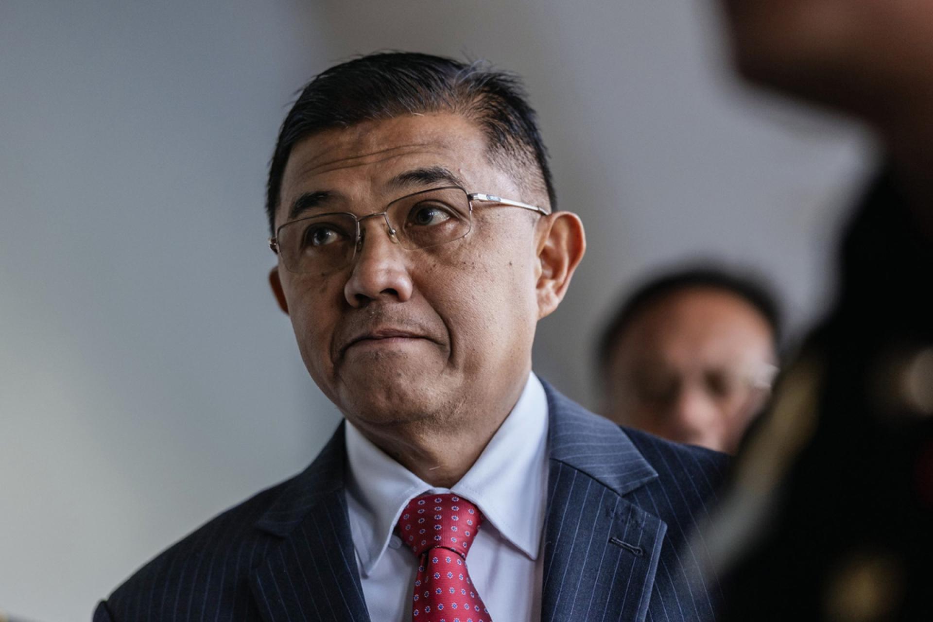 莫哈末尼占被控滥权收受75万2481令吉90仙及失信300万令吉。