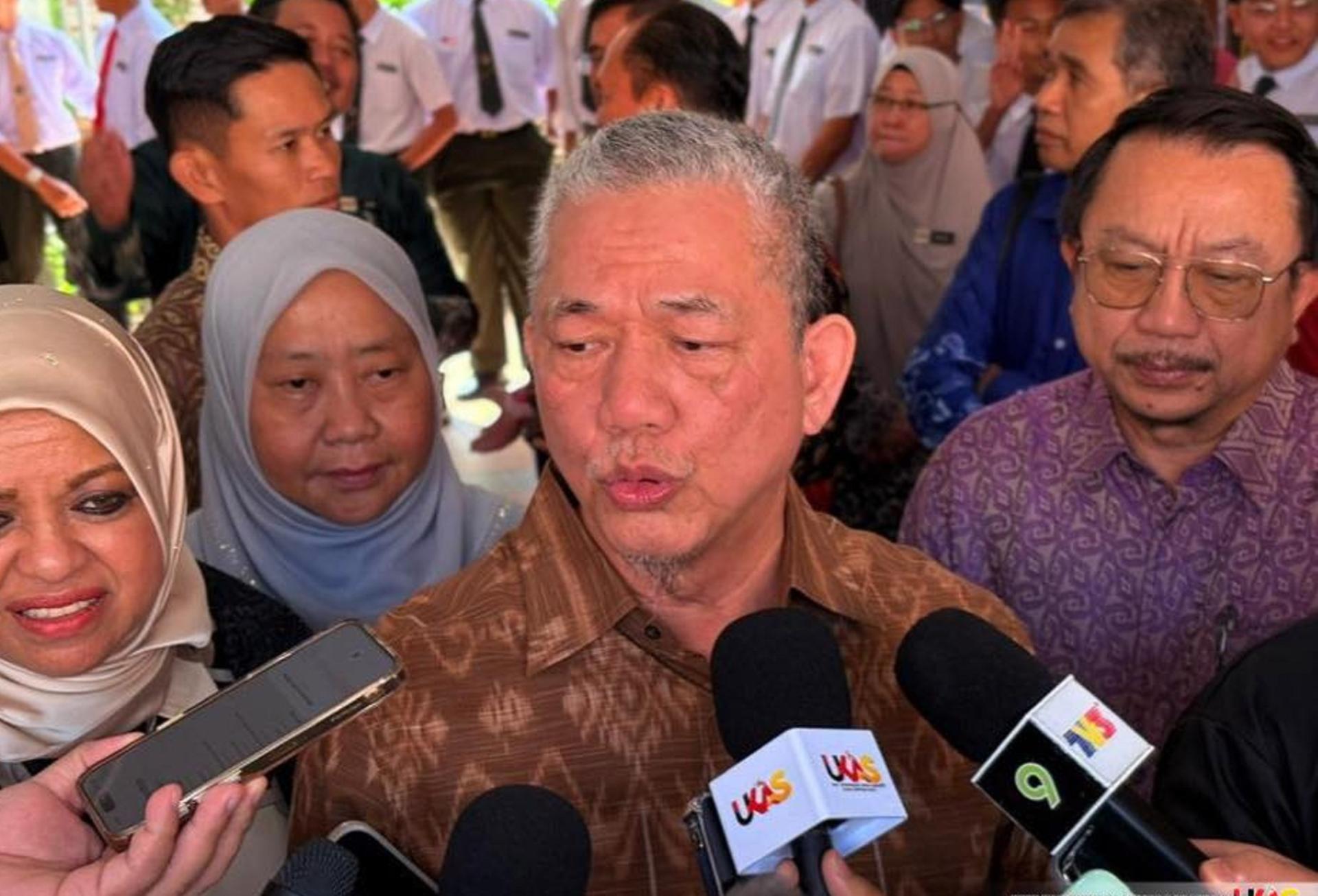 副首相拿督斯里法迪拉尤索受访一瞥。