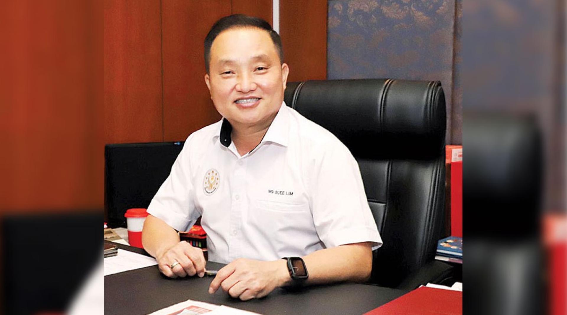 雪州地方政府、旅游及新村行政议员拿督黄瑞林