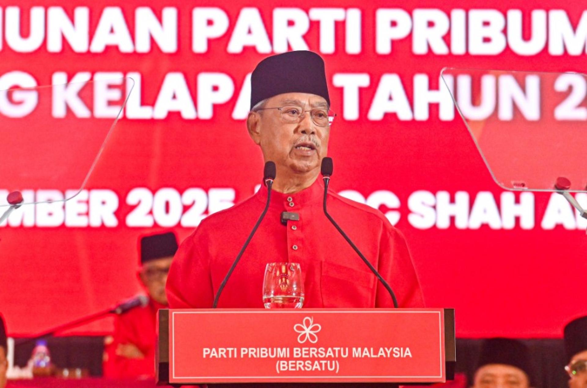 丹斯里慕尤丁。