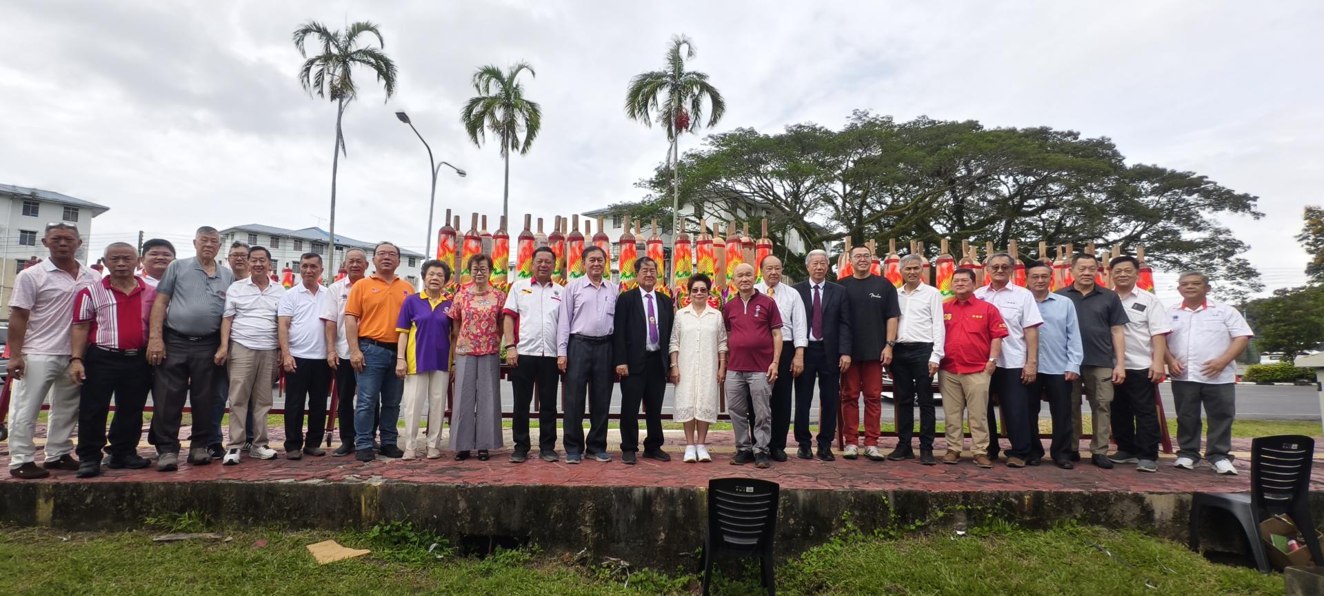 点香大典后，各阁首席代表合影。