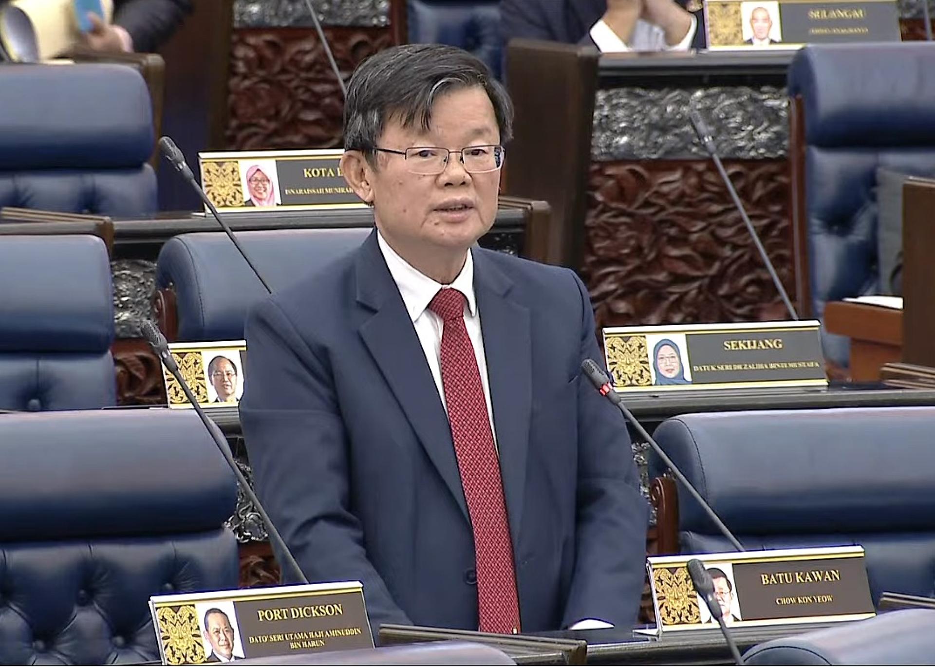 以苏禄索讨沙巴为例，曹观友强调，历史无法逾越宪法的主权。