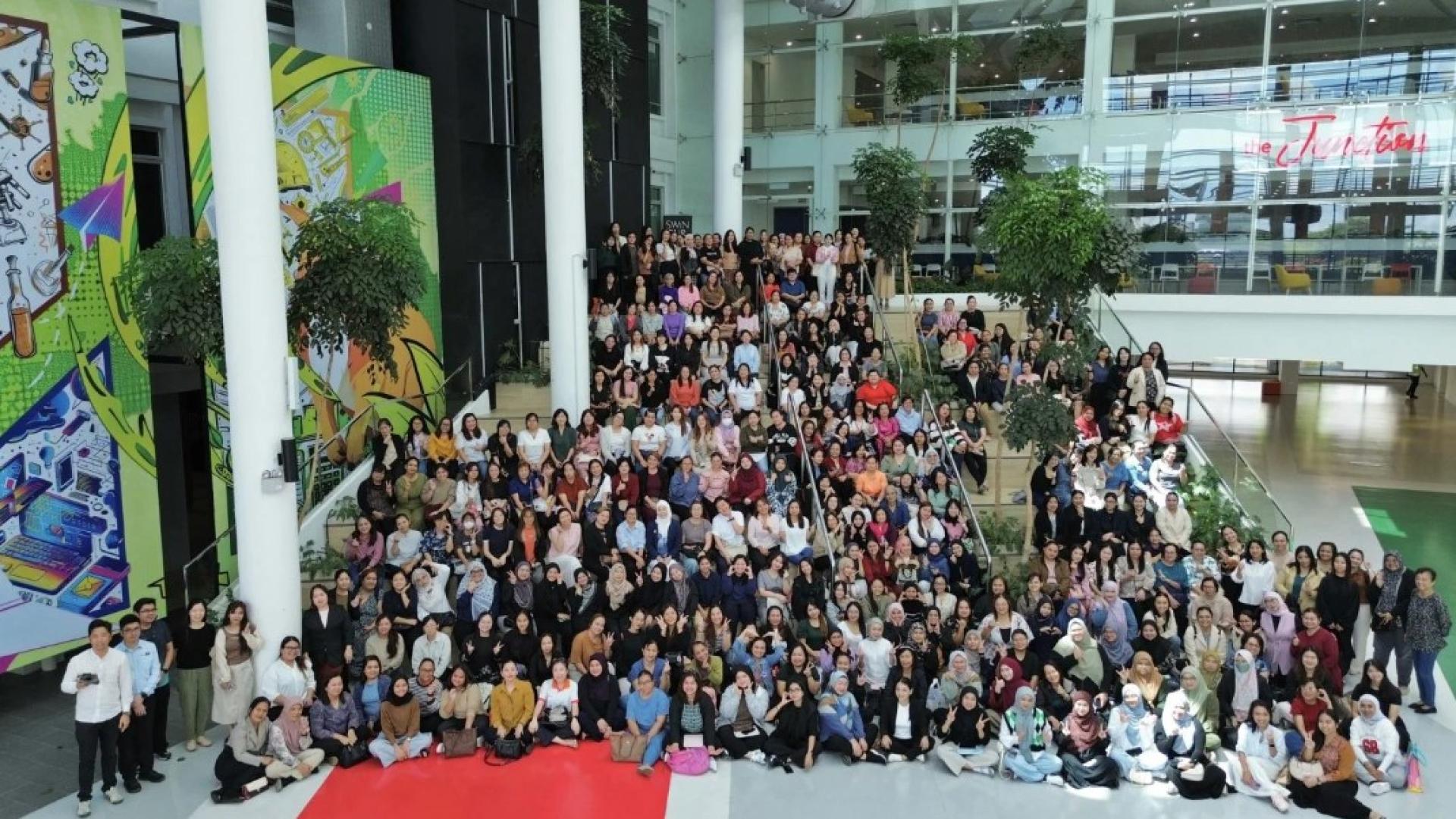 2026年1月KP2026培训课程中，讲师、培训师及参与者合影。