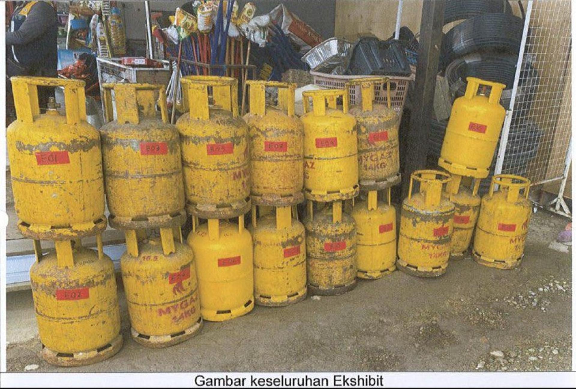 法院裁定没收并处理的补贴液化气罐。