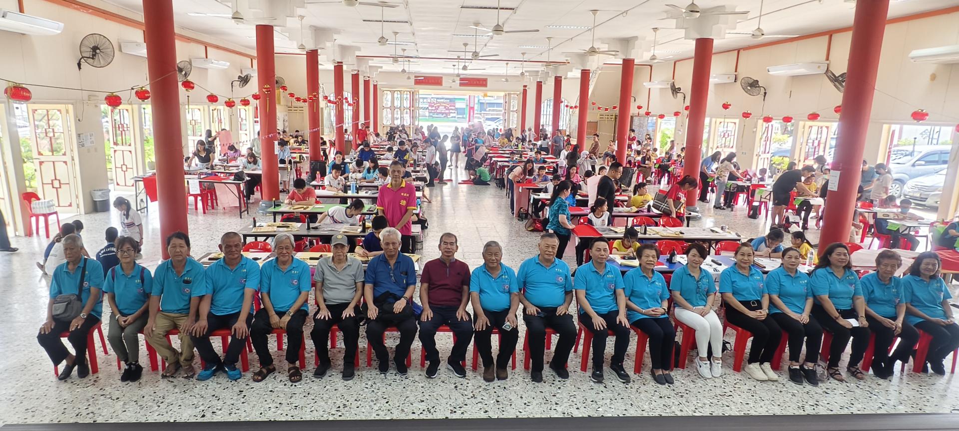 美里德教会紫星阁“丙午年德总青第五届全国挥春赛”开幕嘉宾合影。