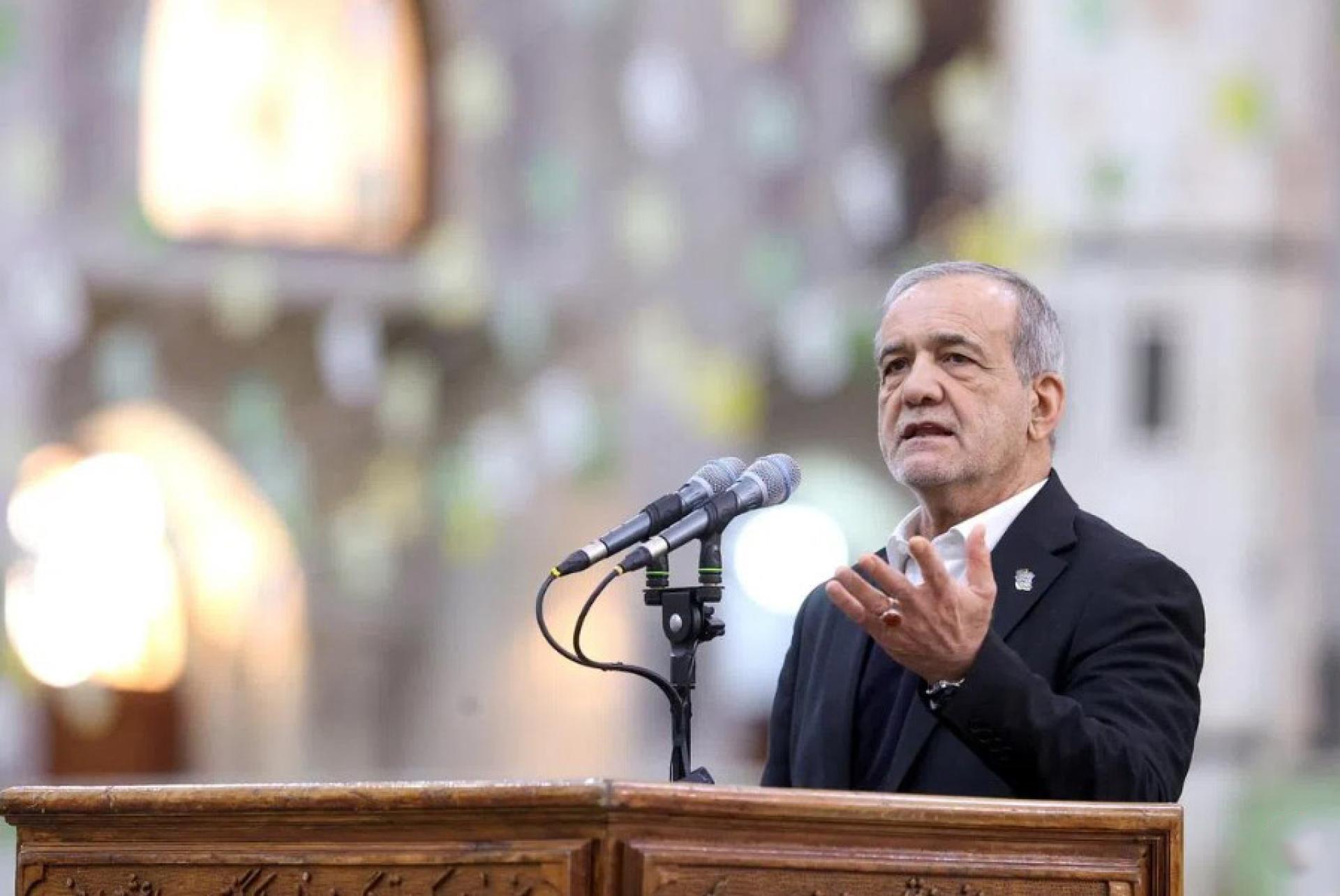 伊朗总统佩泽希齐扬说，战争既不符合伊朗的利益，也不符合美国和整个地区的利益。