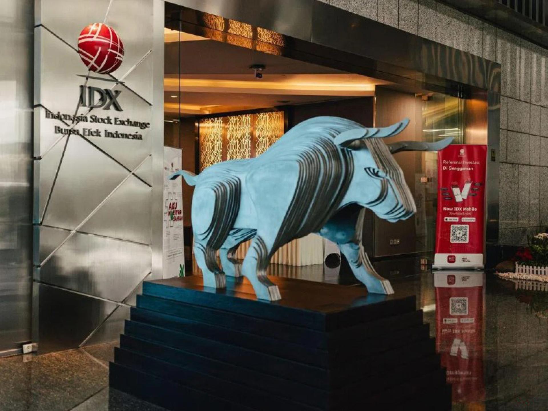 印尼股市上周经历剧烈动荡，创下近30年来最大跌幅，促使印尼证交所首席执行官伊曼引咎辞职。