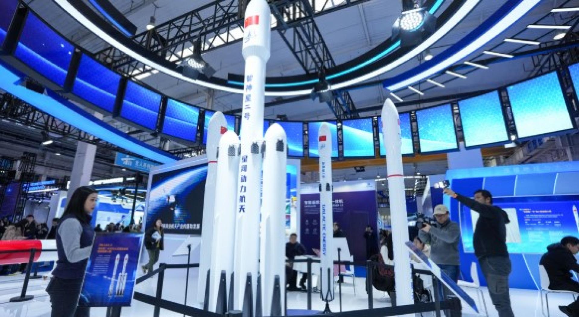 据估算，全球航天经济规模到了2035年，将从2023年的6300亿美元，激增至1.8万亿美元。图为1月23日至25日举办的北京国际商业航天展。