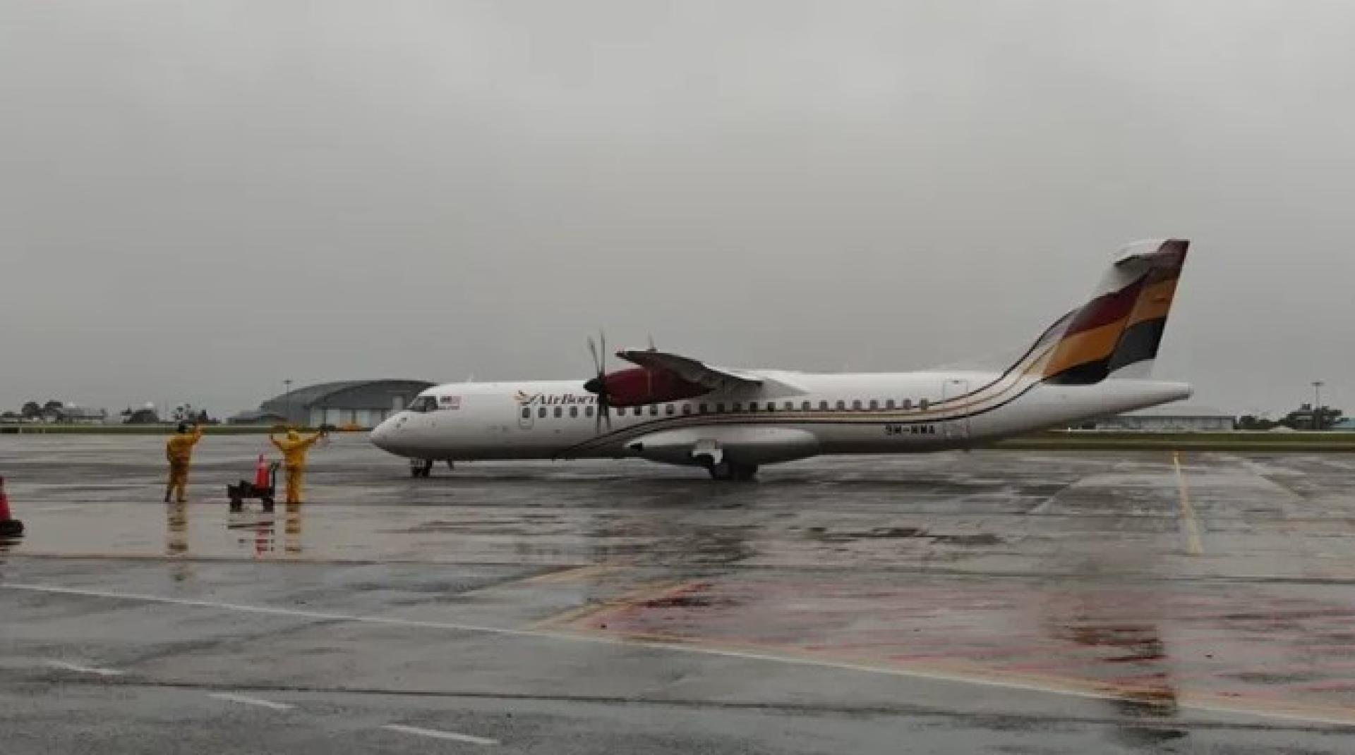 首班AirBorneo航班，由ATR72-500执飞，于2026年1月2日上午8时40分从古晋国际机场起飞，前往沐胶。