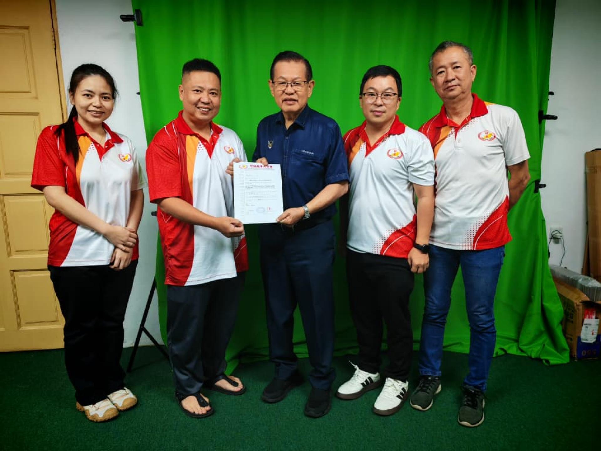 拜访主宾拿督斯里YB李景胜。