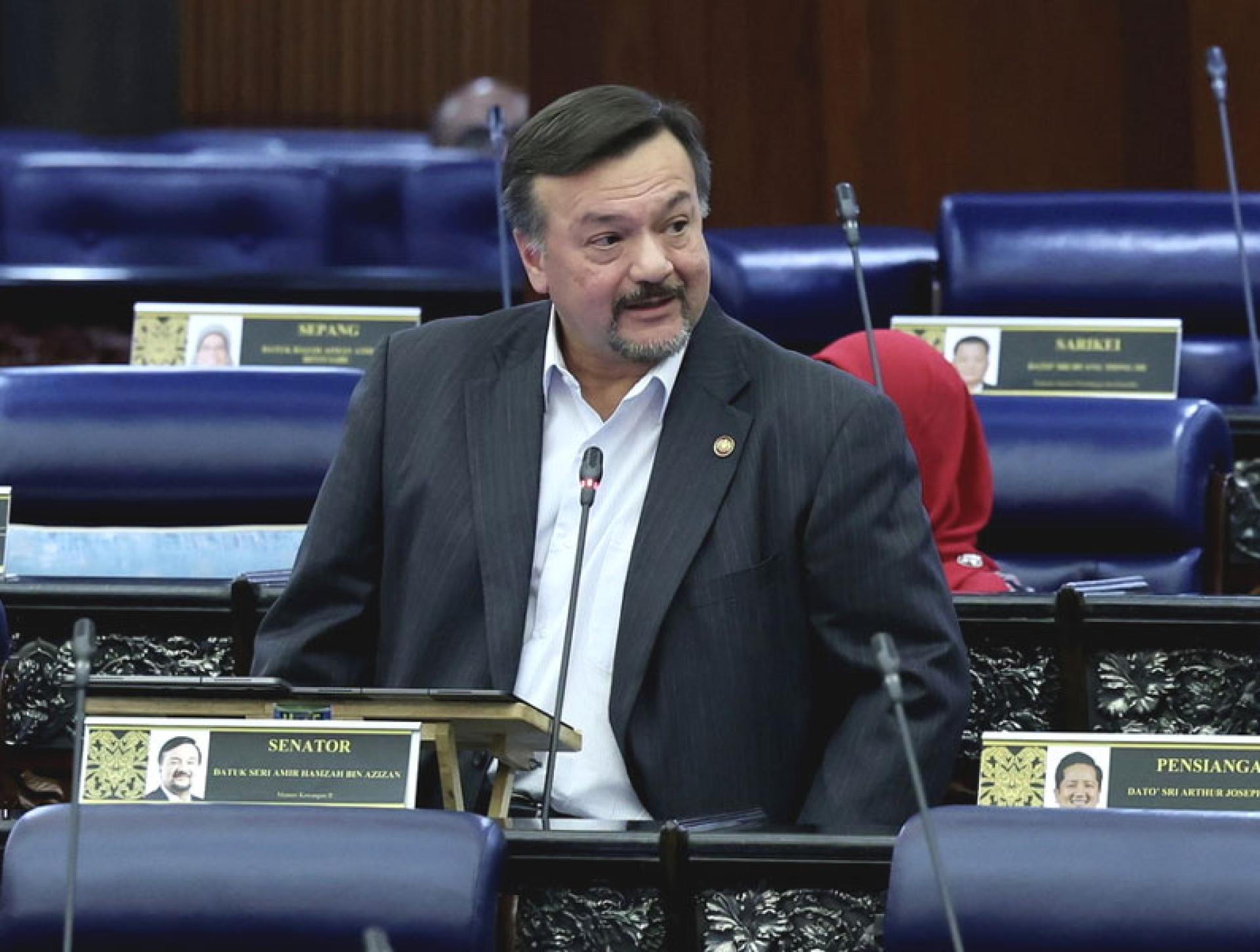 第二财长拿督斯里阿米尔韩查。