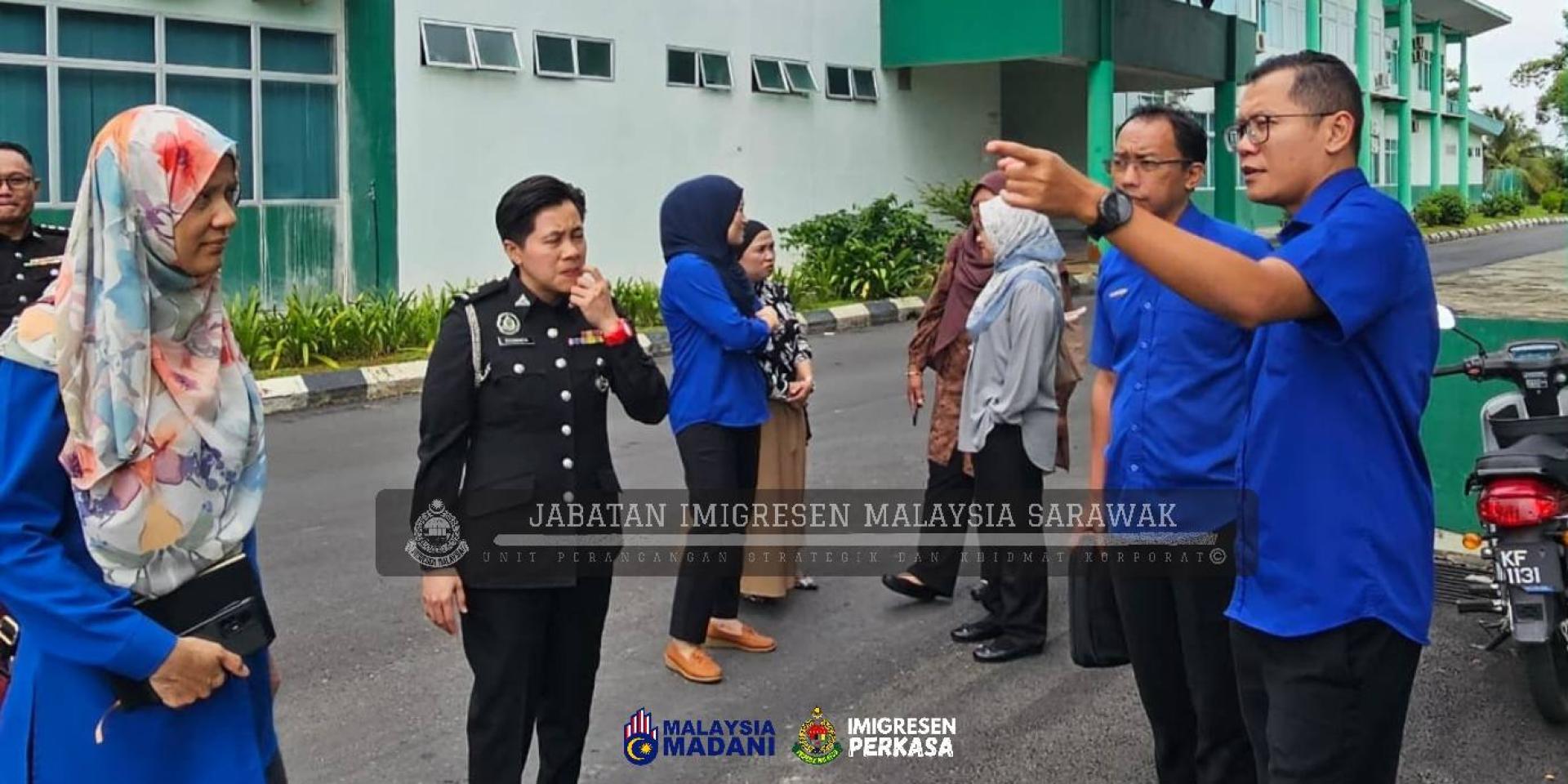 马来西亚移民局总部财务官员抵美里双溪都九边境移民丶关税丶检疫及安全综合大楼进行访问。