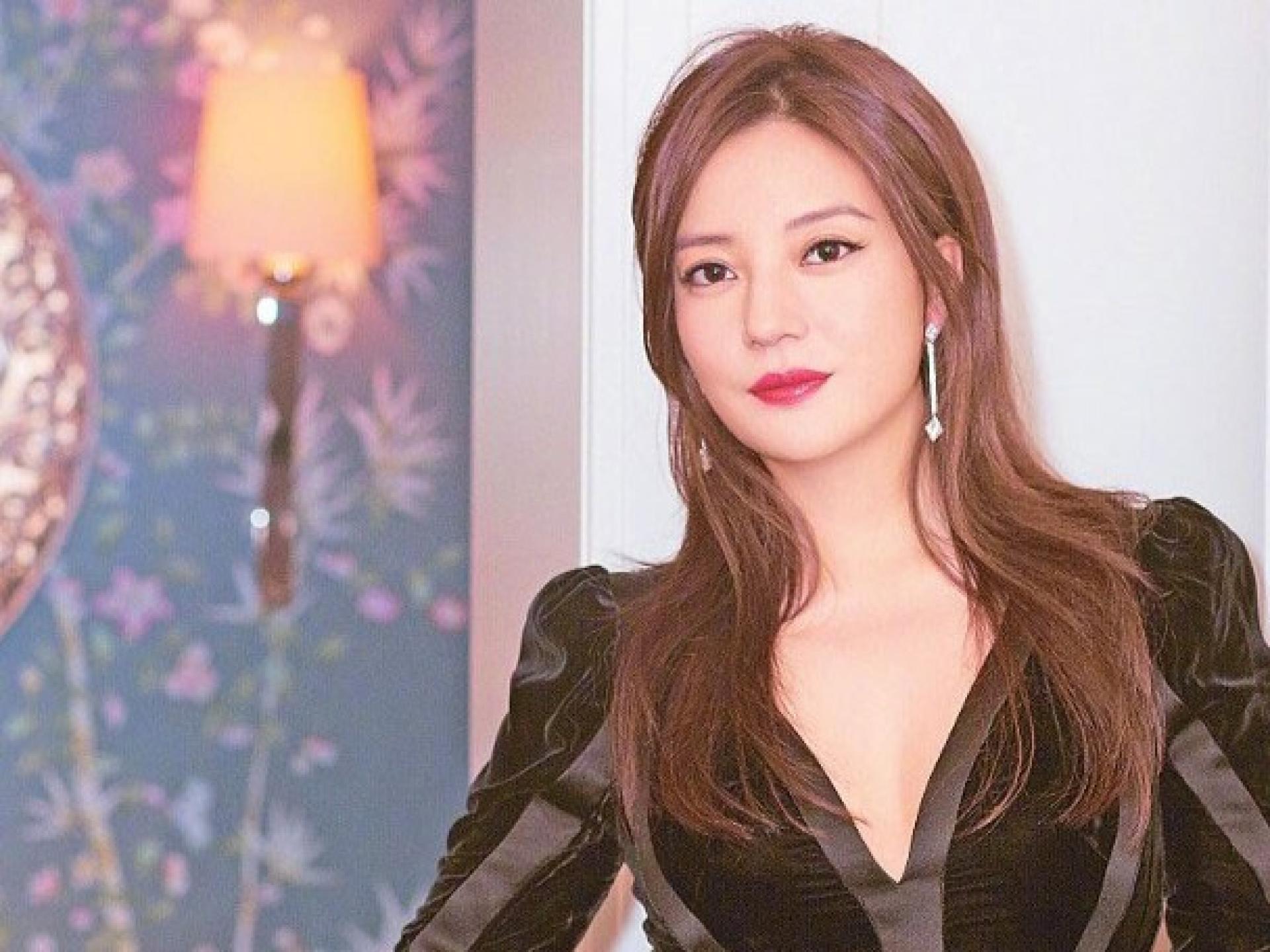 赵薇在娱乐圈消失多时。