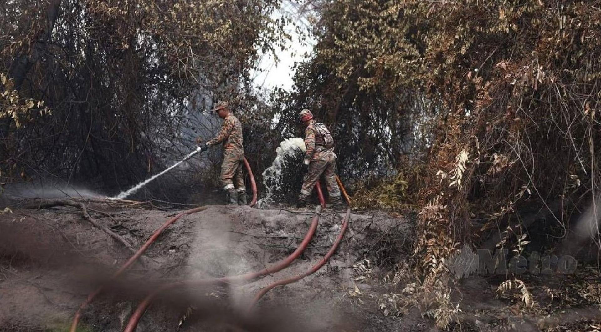 柔佛州农民组织（PPNJ）位于麻坡的一处园地之前爆发泥炭地火患，至今仍未扑灭，惟在灭火过程中曾传出两次爆炸声。